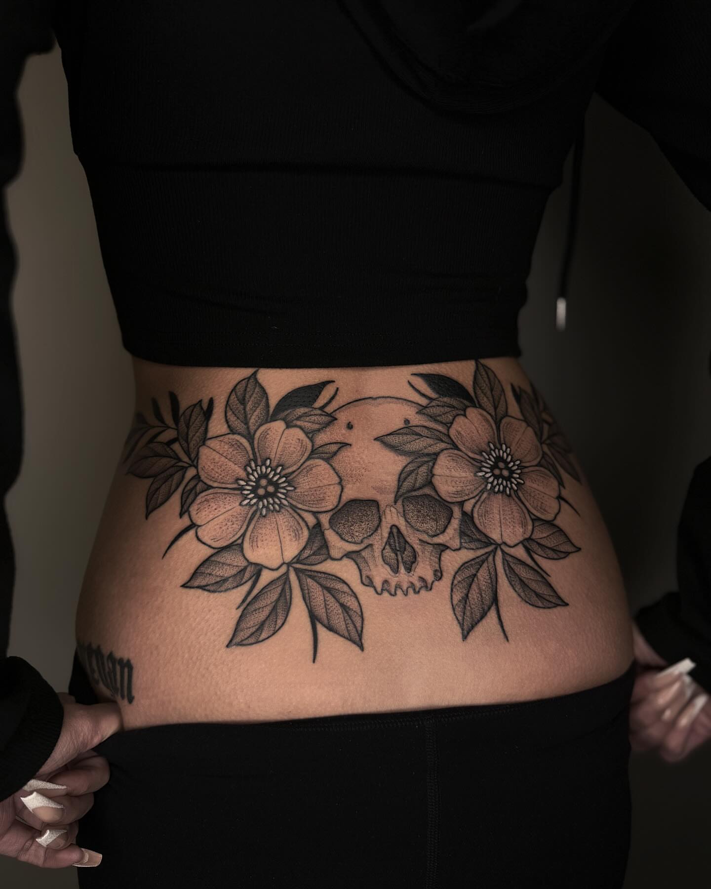 Tattoo by @thiefhands — black_and_grey