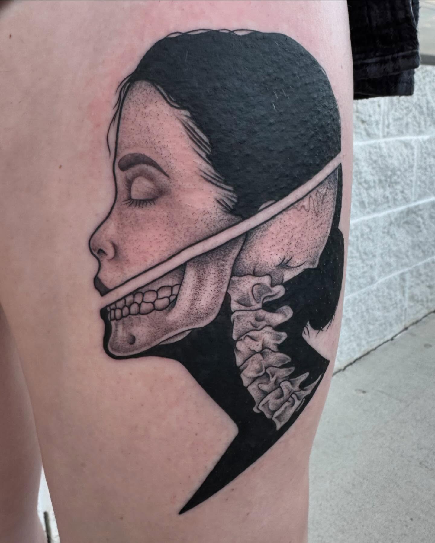 Skull realism tattoo on the thigh by Cory Perry-Servellon