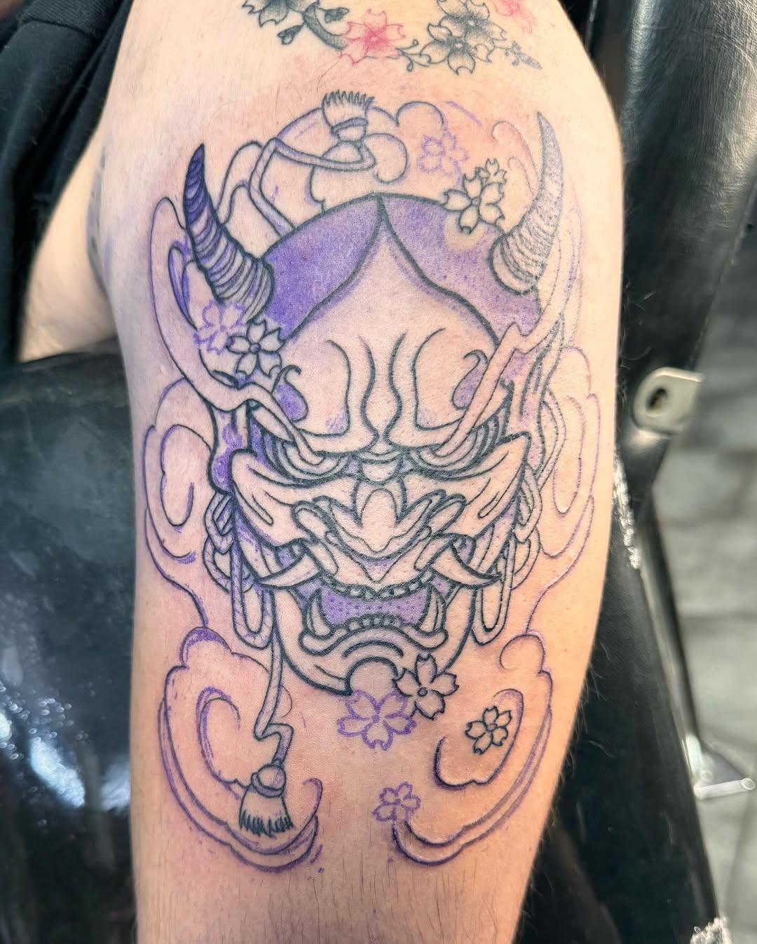 Tattoo by @gabsborderlinetats โ japanese_irezumi, black_and_grey