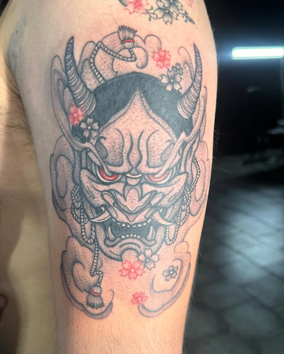 Tattoo by @gabsborderlinetats โ japanese_irezumi, black_and_grey