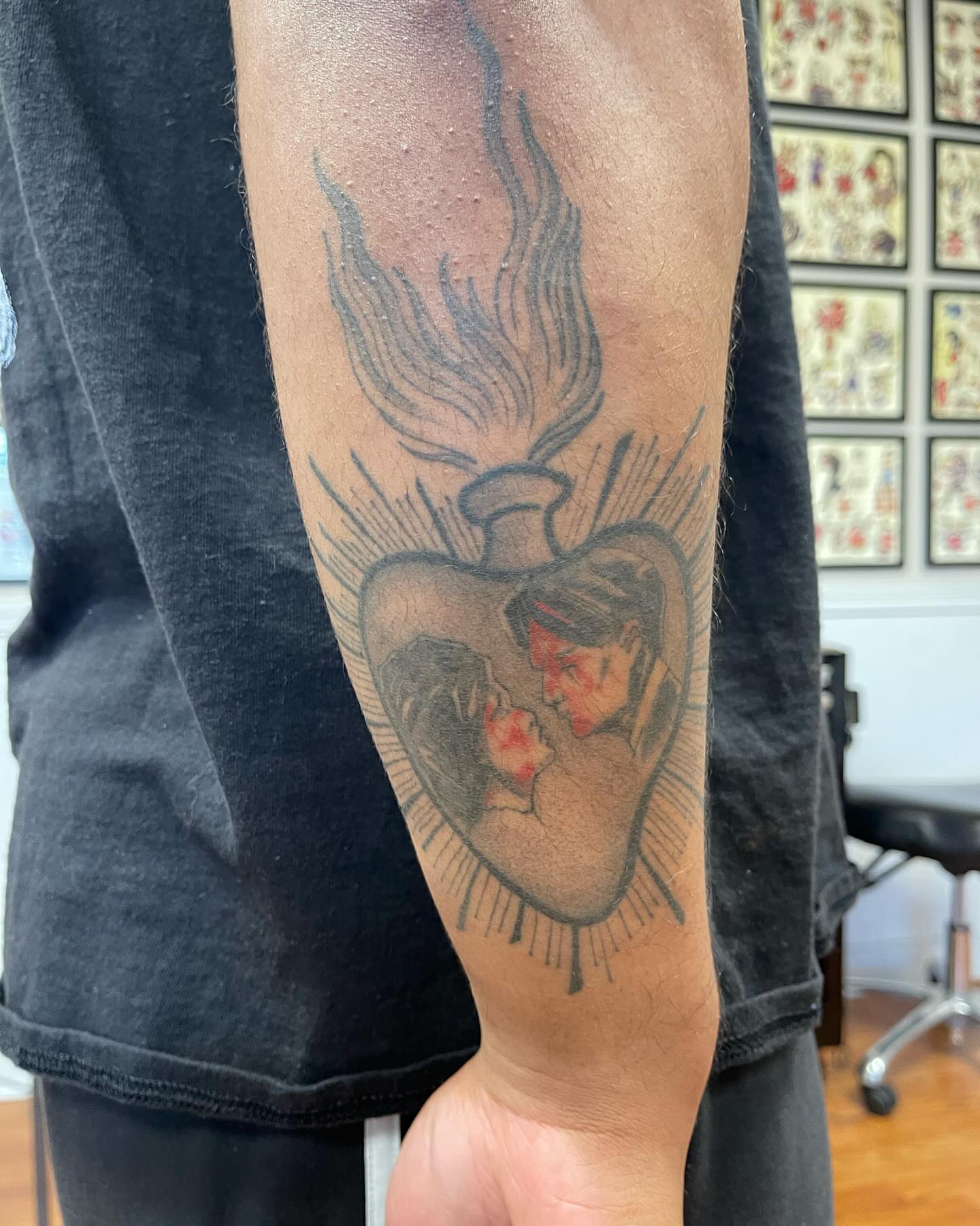 Tattoo by @tobiaztattooz — black_and_grey