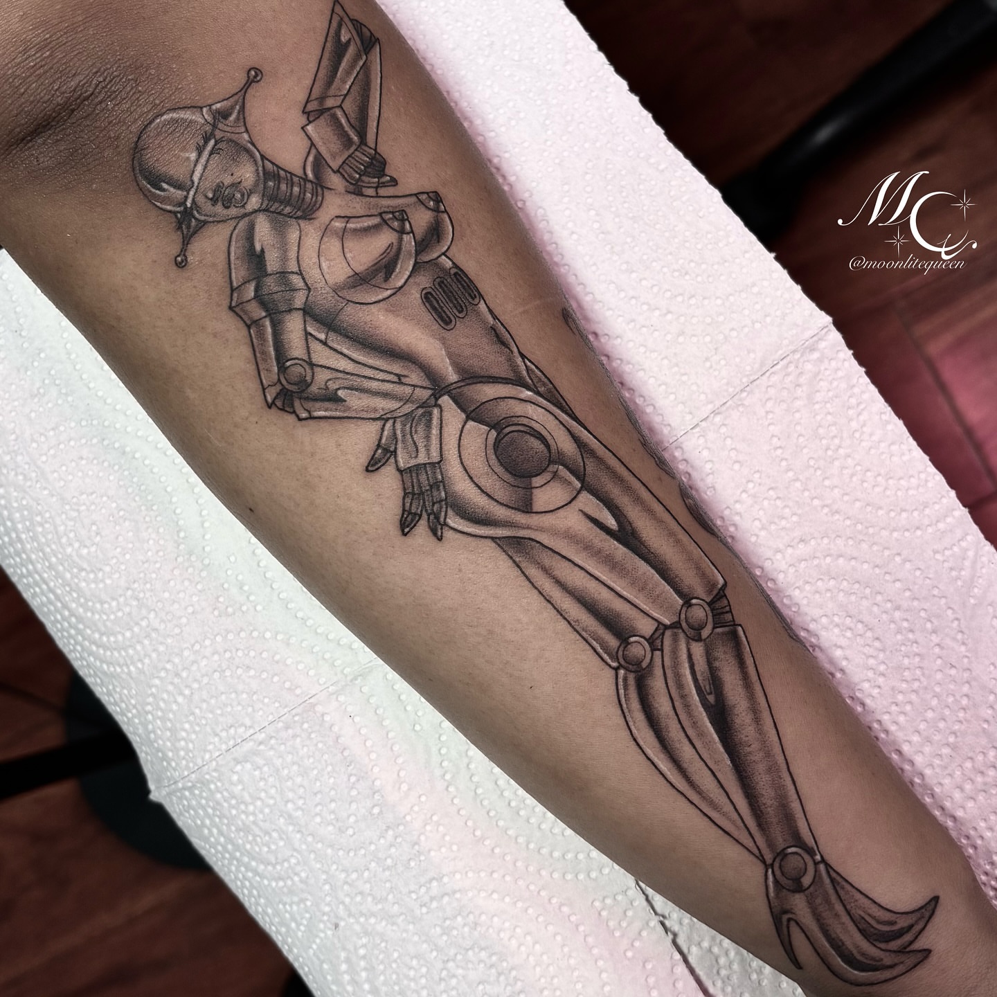 Tattoo by @moonlitequeentattooist — black_and_grey, geometric
