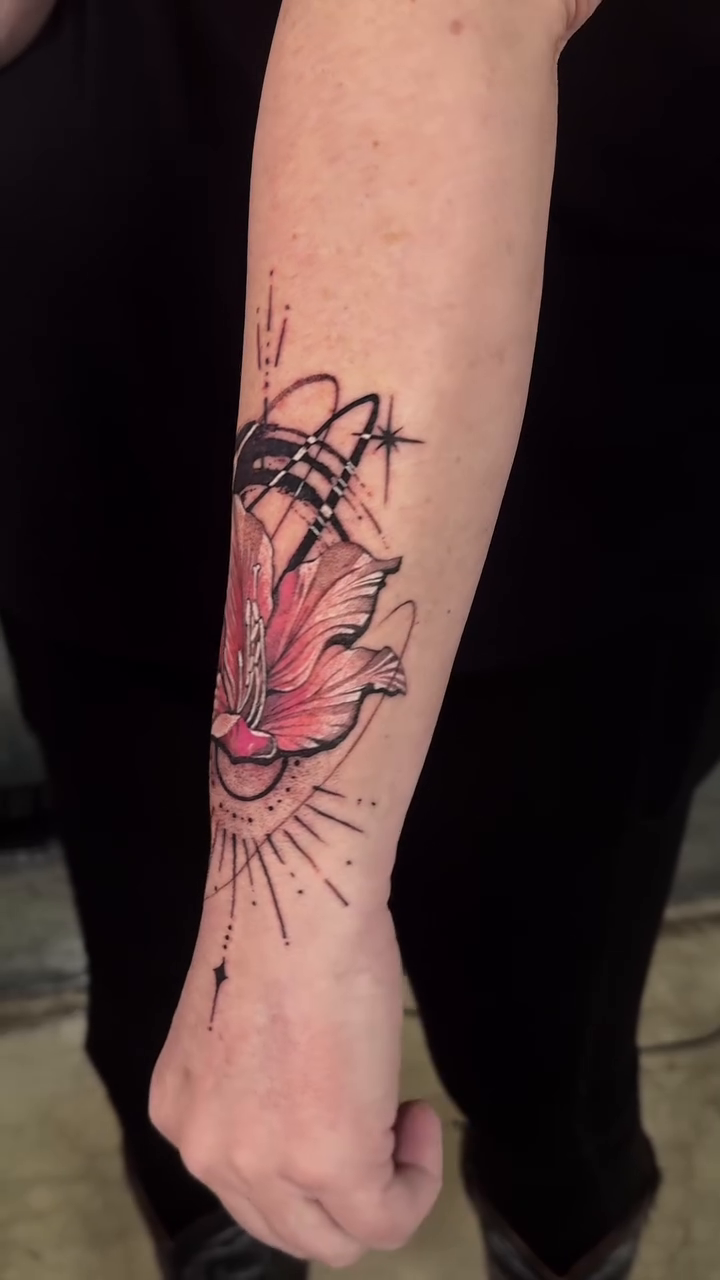 Tattoo by @zinktattoostef — fine_line, dotwork