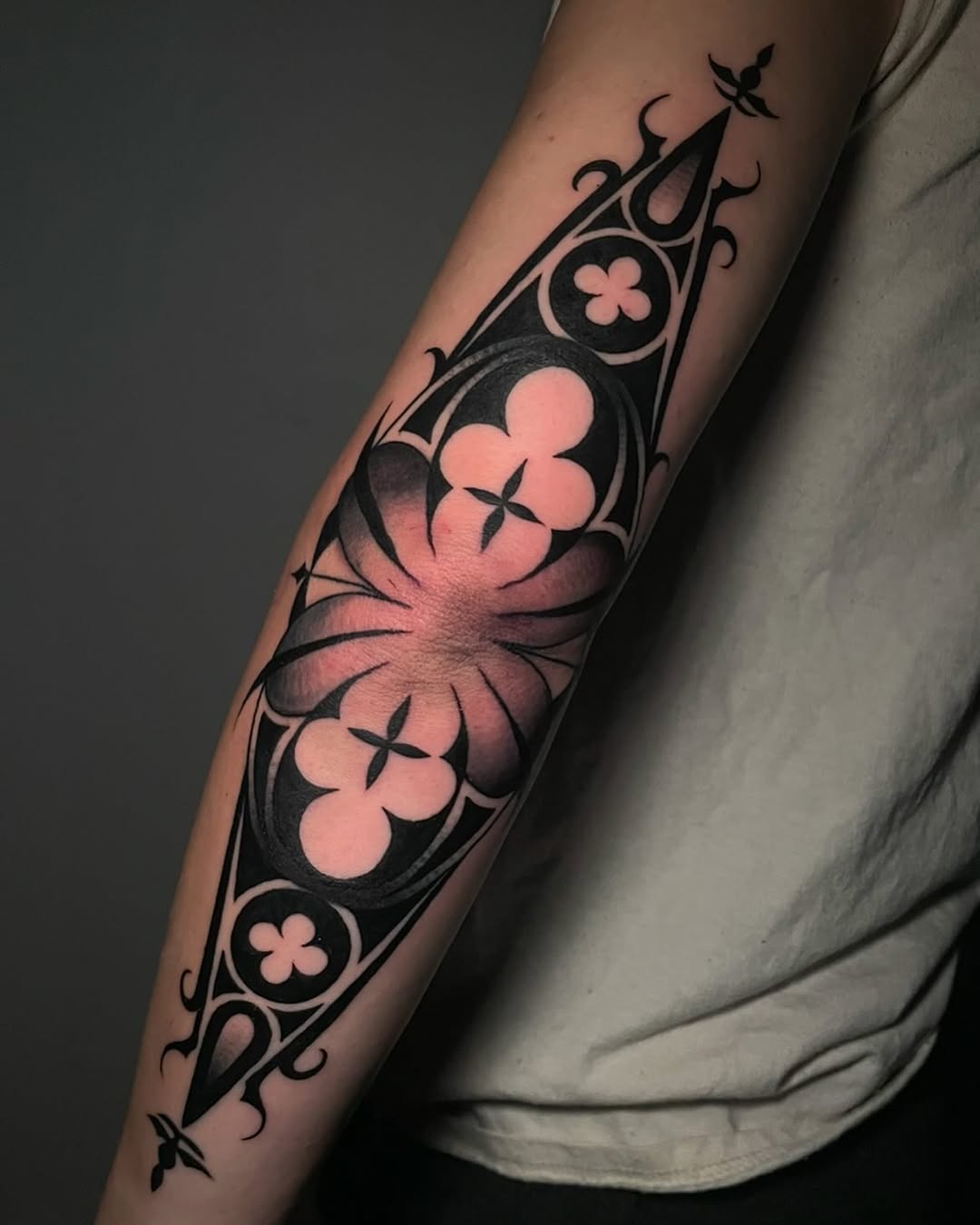 Tattoo by @sirenofsaturn — blackwork, ornamental
