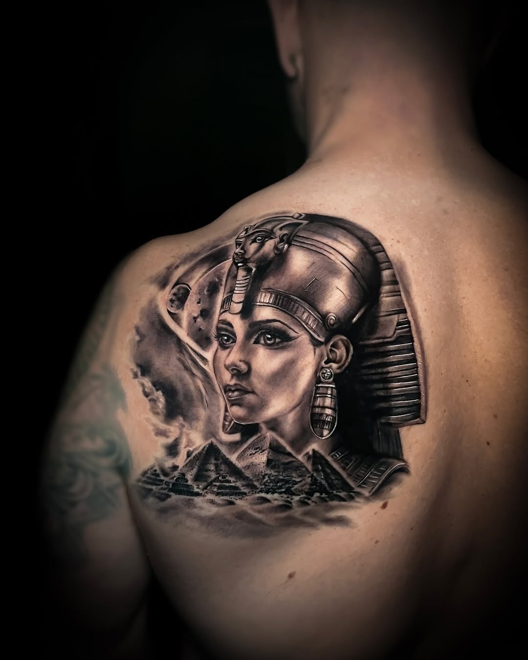 Tattoo work at Tatak International Tatu Expo 2026