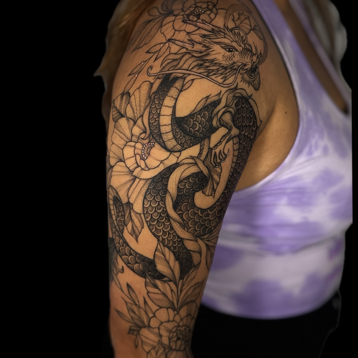 Dragon and flowers japanese irezumi tattoo on the shoulder by 𝕭𝖆𝖇𝖊𝖔𝖓𝖙𝖍𝖊𝖒00𝖓🌙🪬, Colorado Springs, Colorado