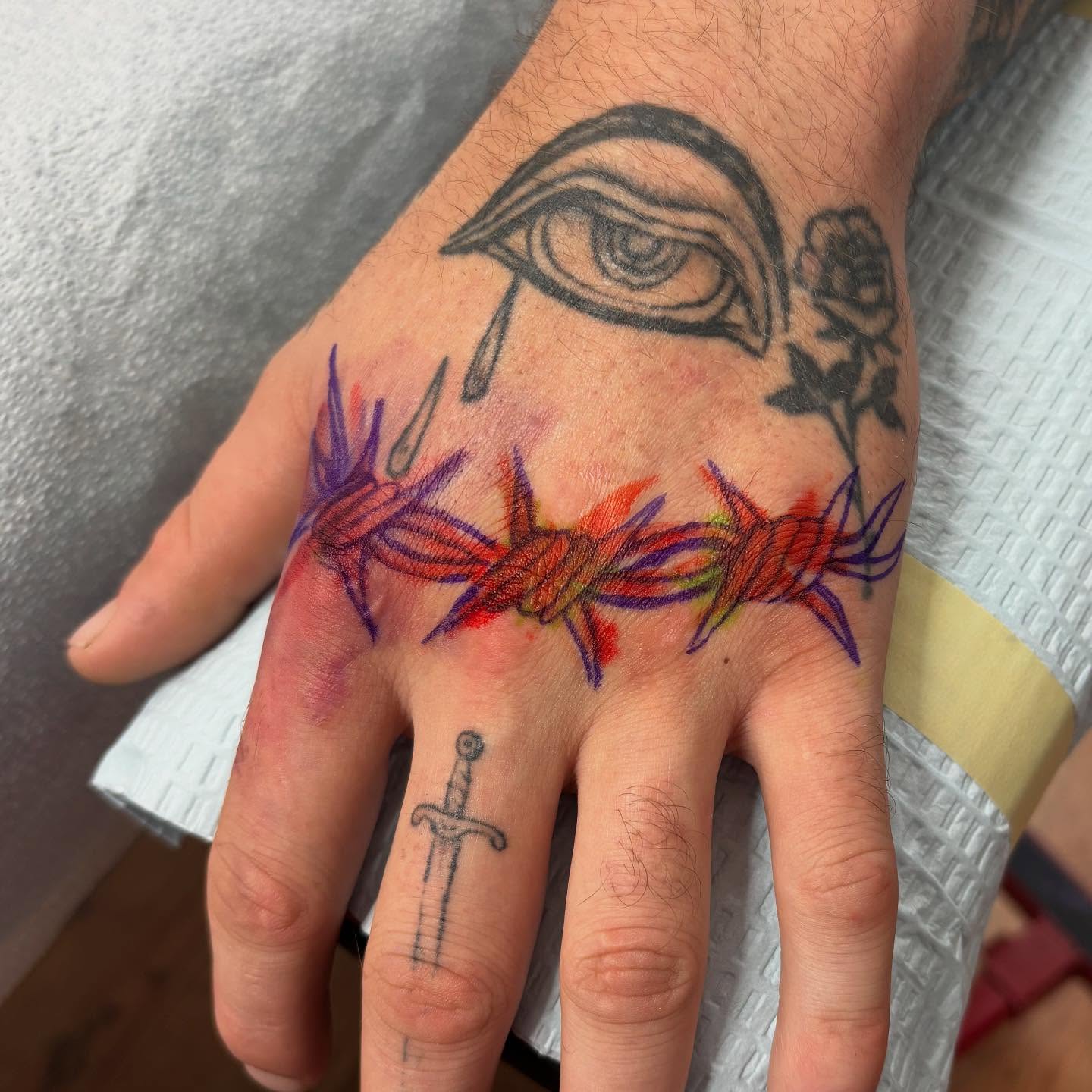 Eye with tears neo-traditional tattoo on the hand by ⟡ Sam O ⟡