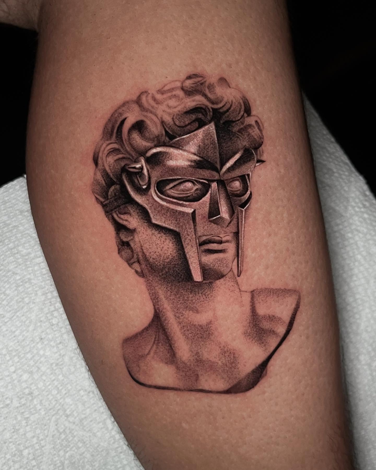 Statue bust dotwork tattoo on the forearm by Single Needle ๐ชฉ