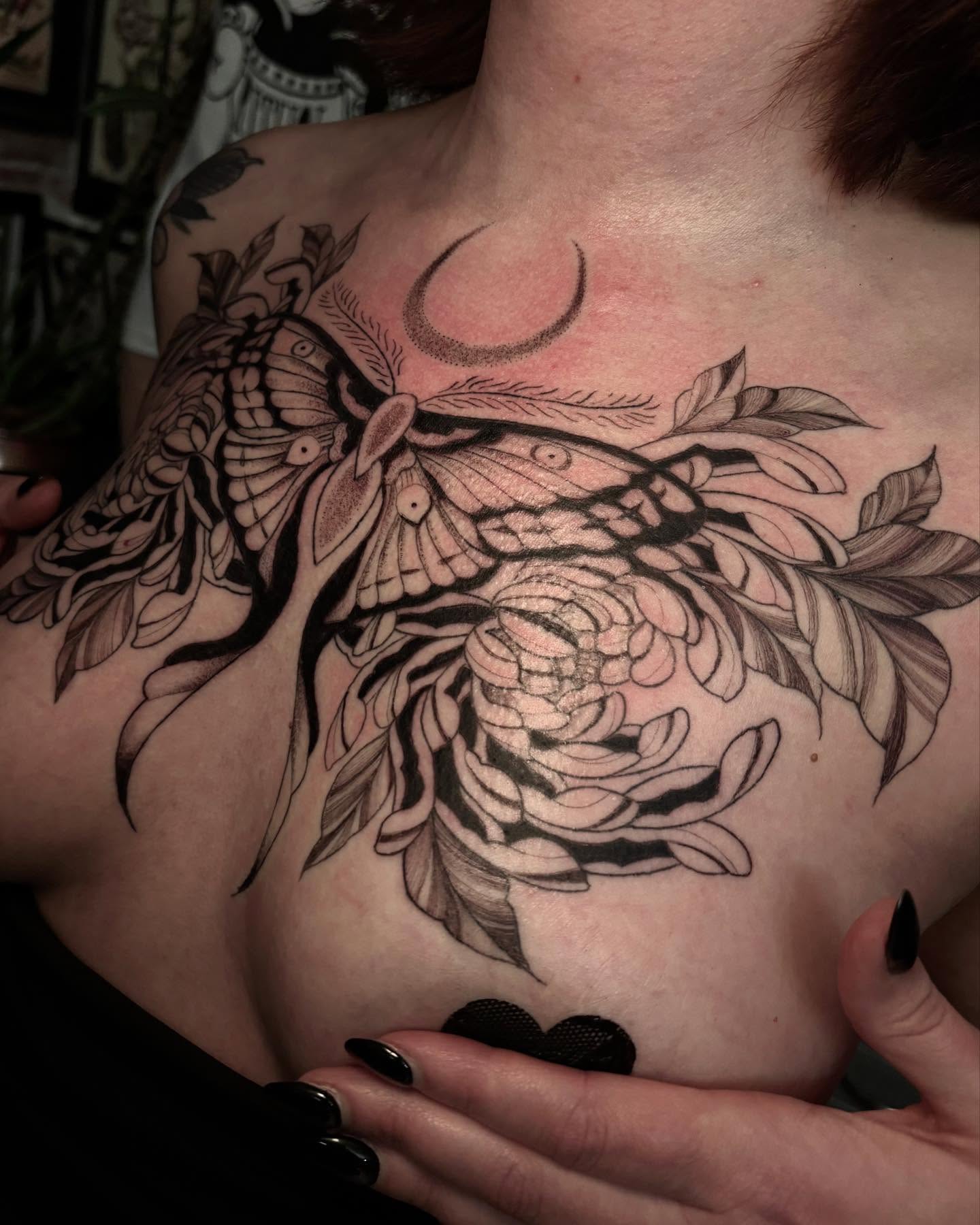 Peony and butterfly realism tattoo on the chest by ᥴꫝꪶꪮꫀ 𝘬ꪶꫀ𝓲ꪀ ❤️‍🔥, Denver, Colorado