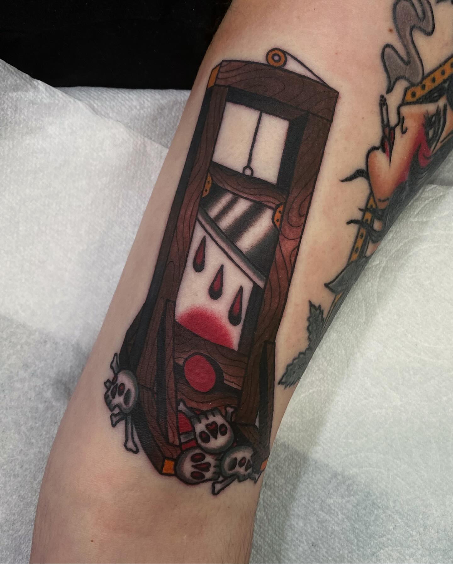 Hourglass American traditional tattoo on the forearm by Lindsey Cam Van