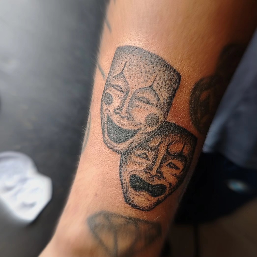 Tattoo by @too_arttoo — dotwork