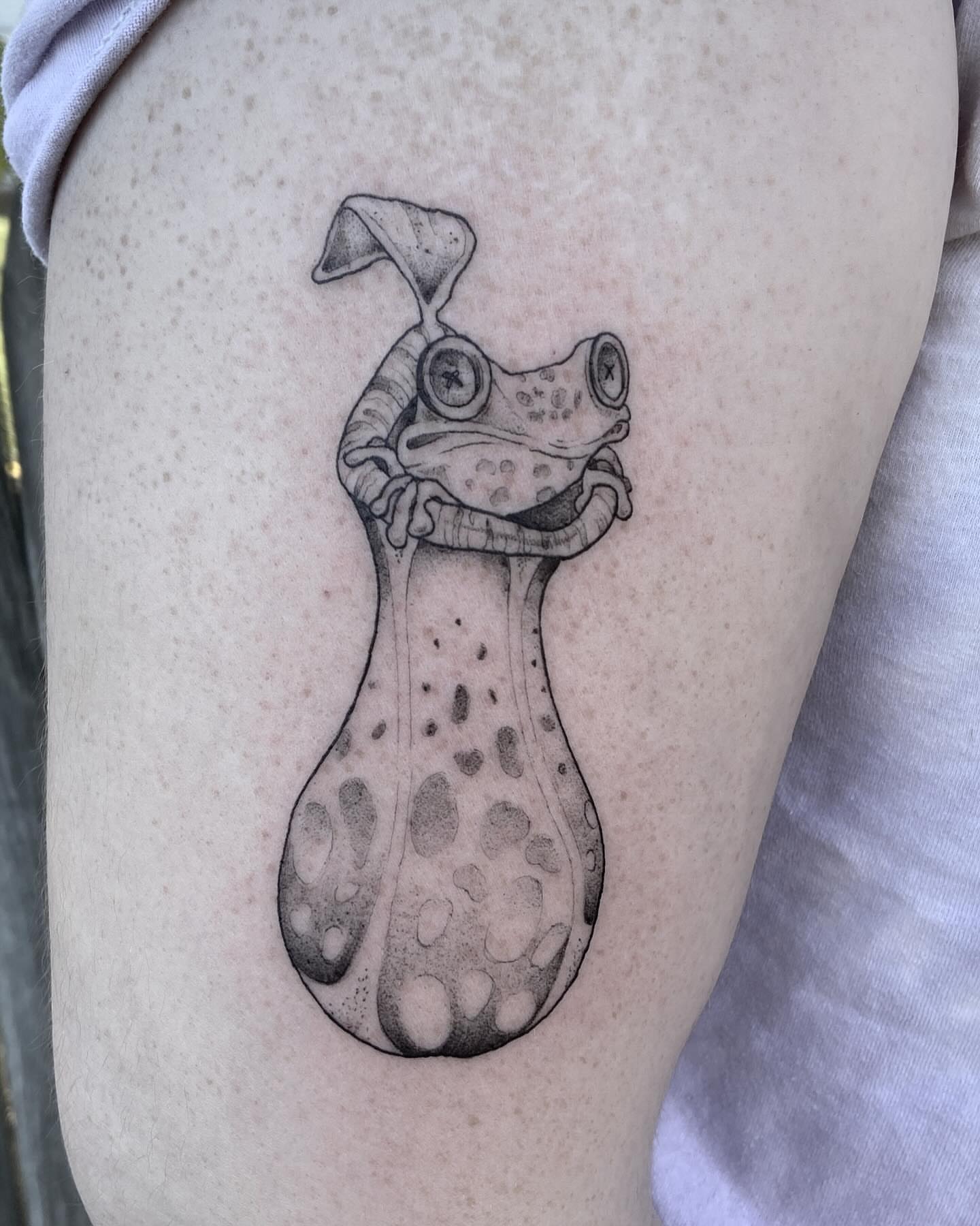 Gecko in bottle dotwork tattoo on the thigh by Libbey June @ Snailberry Studios- NW OHIO