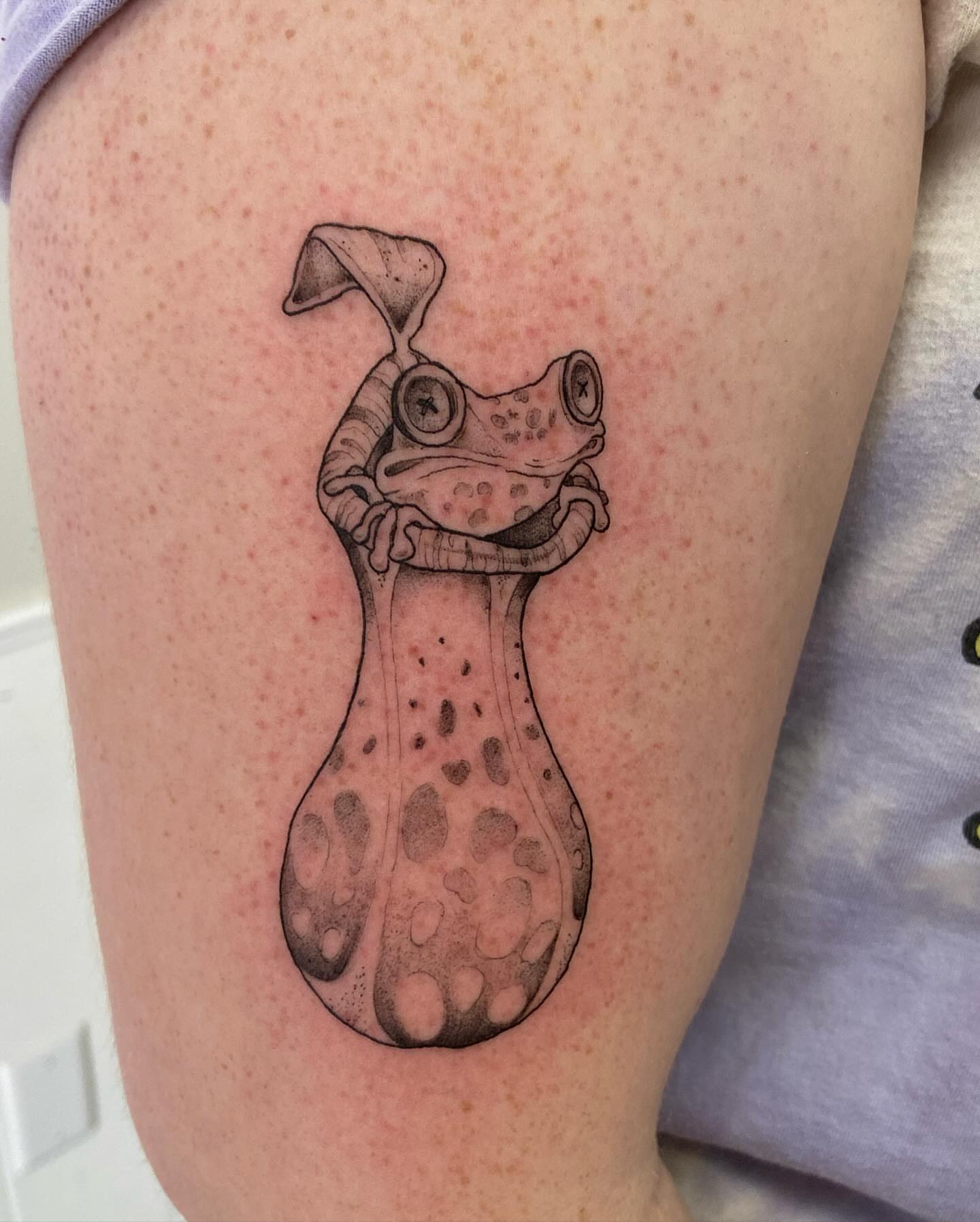 Frog dotwork tattoo on the thigh by Libbey June @ Snailberry Studios- NW OHIO