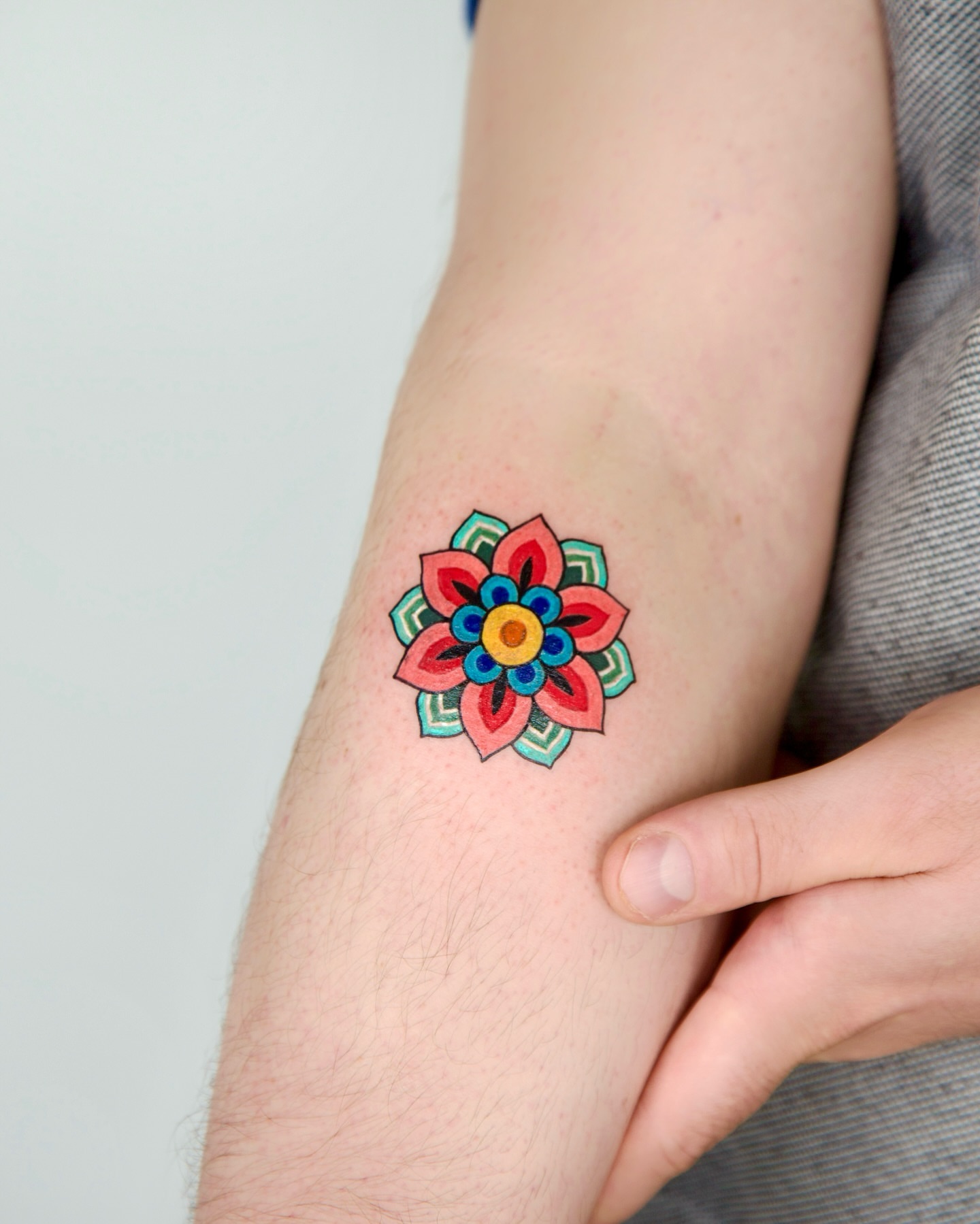 Tattoo by @didi_tatt — geometric