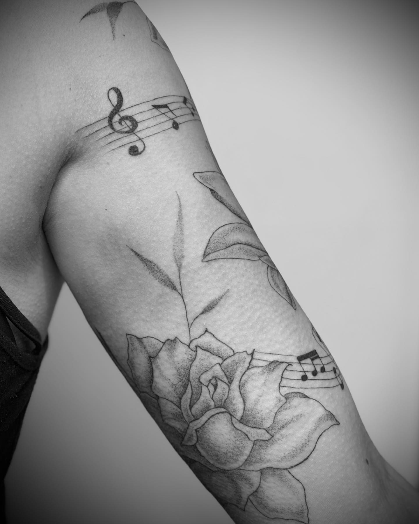 Tattoo by @rosie_coyote — black_and_grey, realism