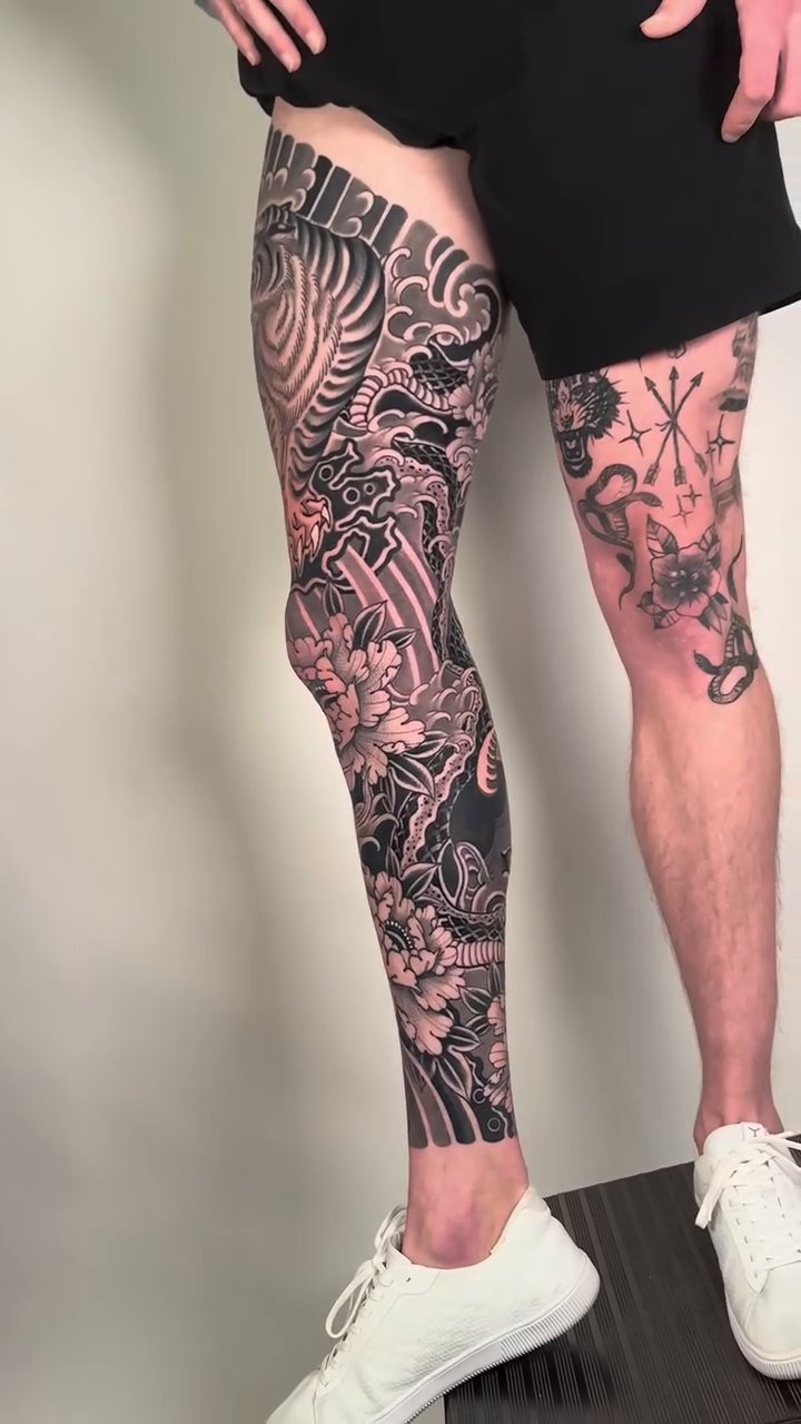 Tattoo work at Summit Invitational 2026