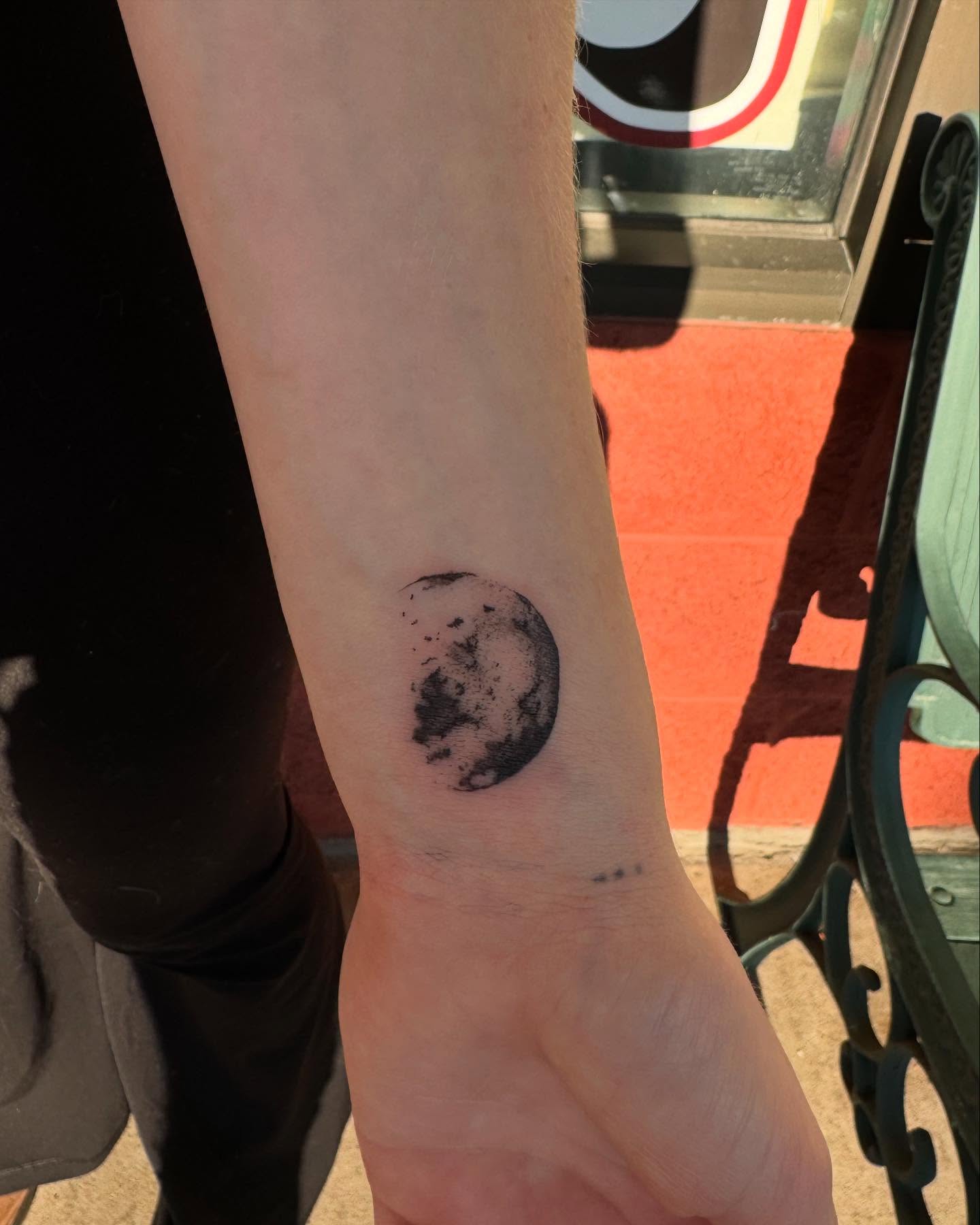 Moon black and grey tattoo on the forearm by 𝔈𝔩𝔦𝔷𝔞𝔟𝔢𝔱𝔥