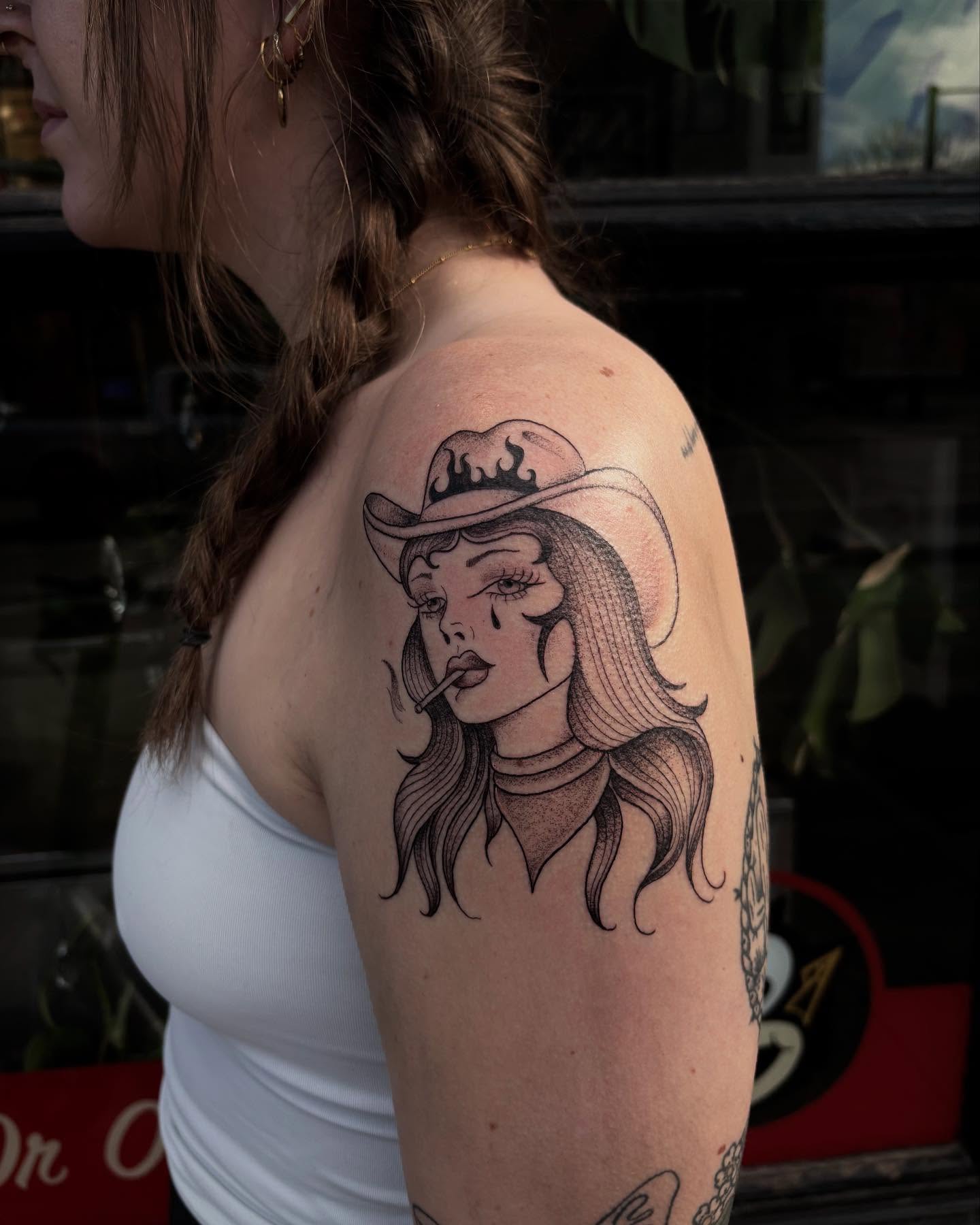 Tattoo by @chloeinknart — dotwork