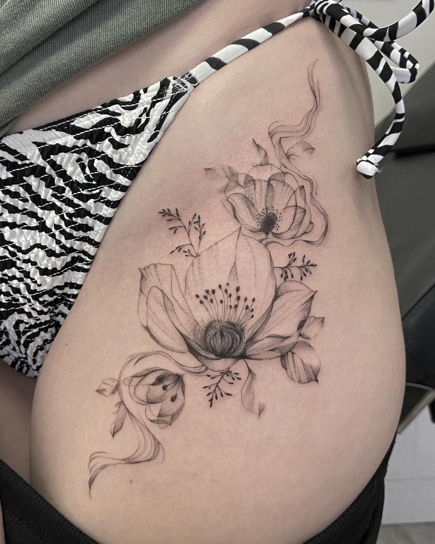Flowers black and grey tattoo on the thigh by Libbey June @ Snailberry Studios- NW OHIO