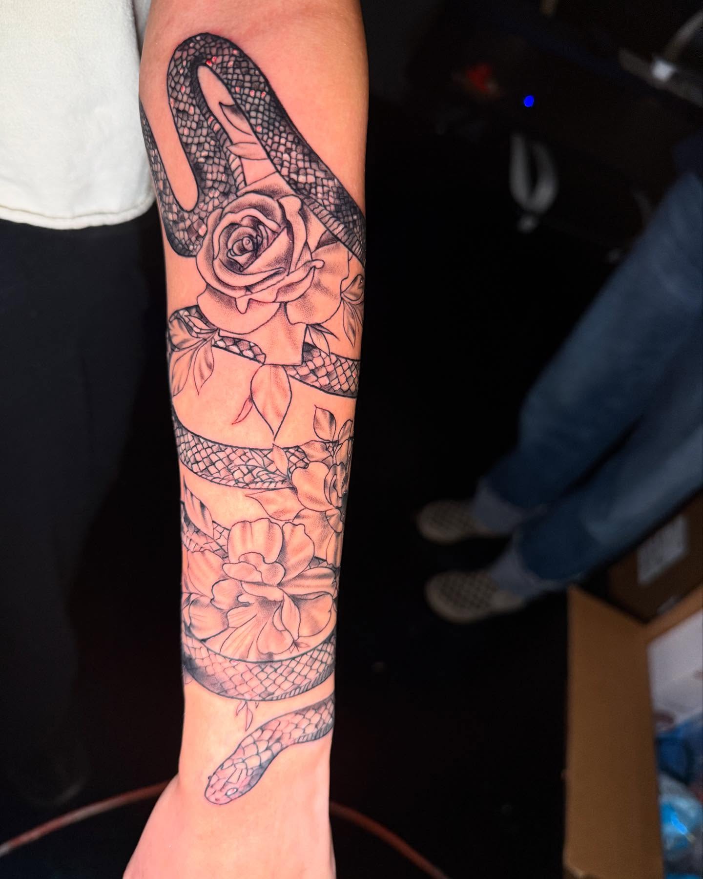 Tattoo by @tattoosbybatch — black_and_grey