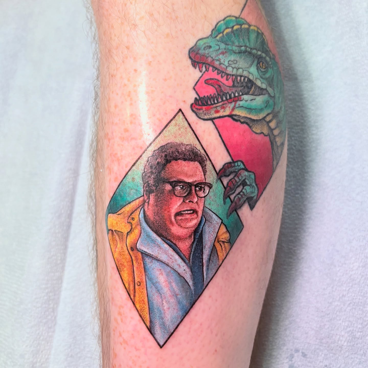 Tattoo by @lockejessmonster โ geometric
