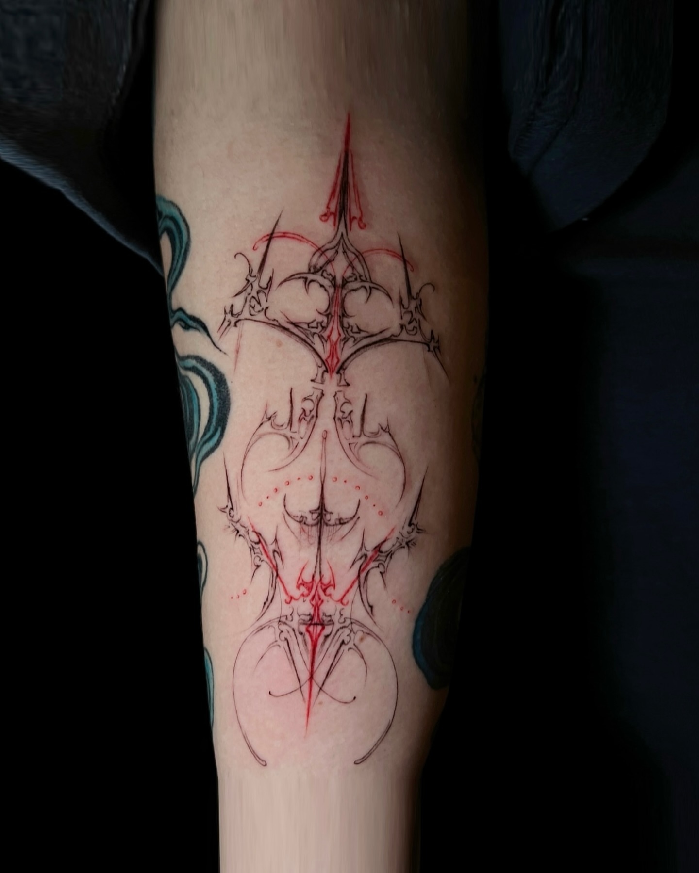 Abstract geometric design geometric tattoo on the forearm by G̵̨̗̗̈̅̓́͡ĕ̸̡̜̫̾̌̎̈͠ë̷̢̳̤̰̗͈̃͌͒̚͞