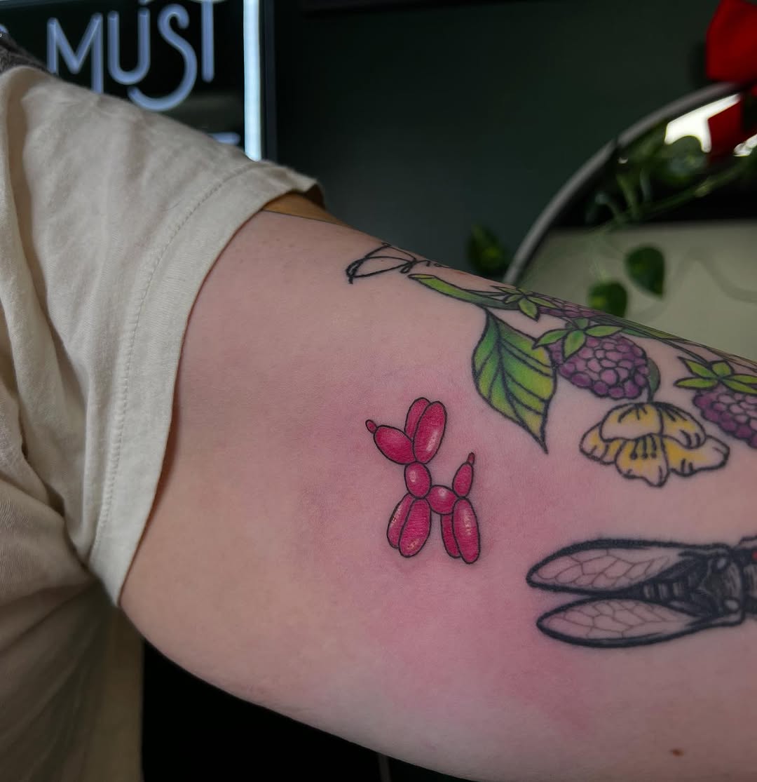 Tattoo by @tattoosbyrach β fine_line