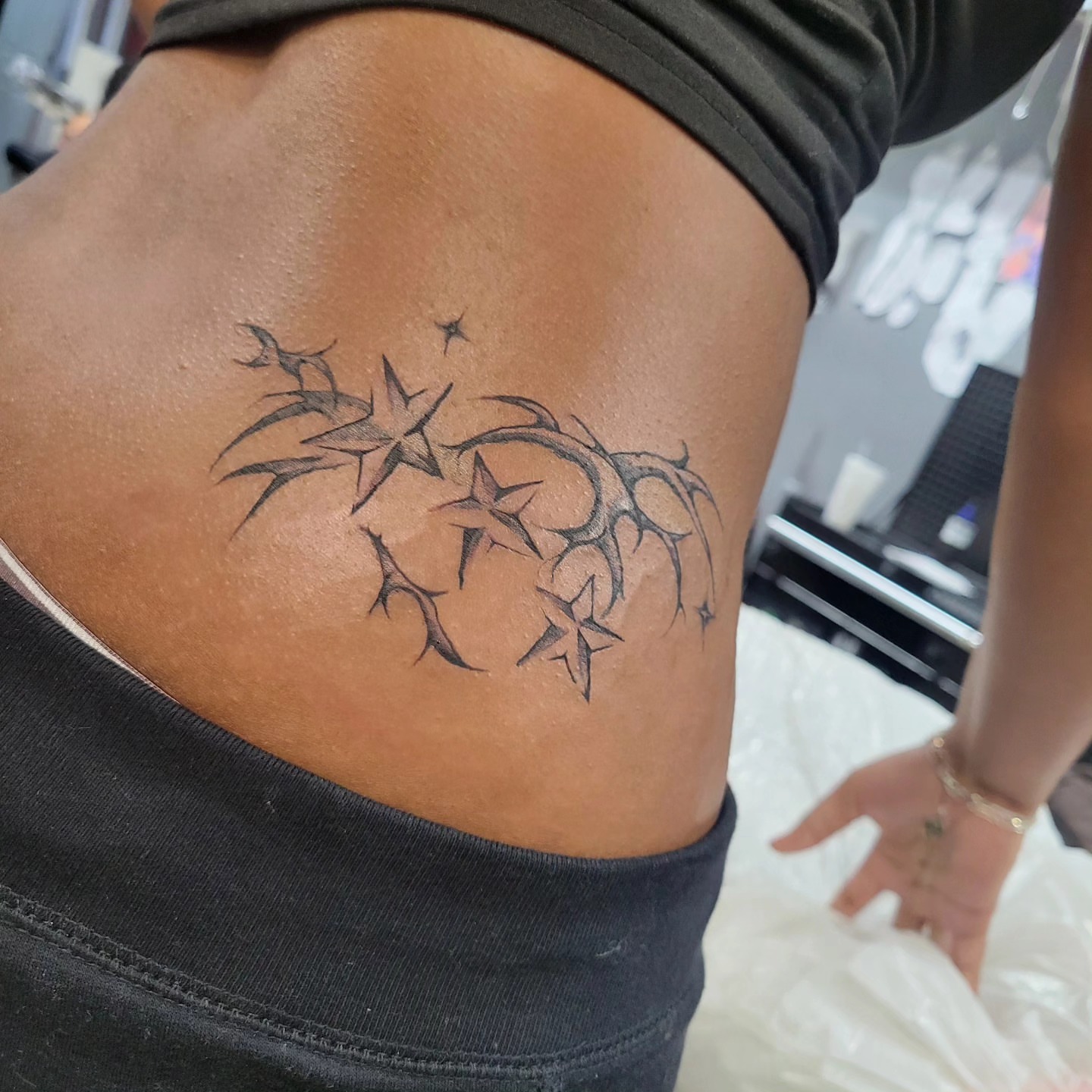 Crown of thorns black and grey tattoo on the thigh by LolaCat🐉
