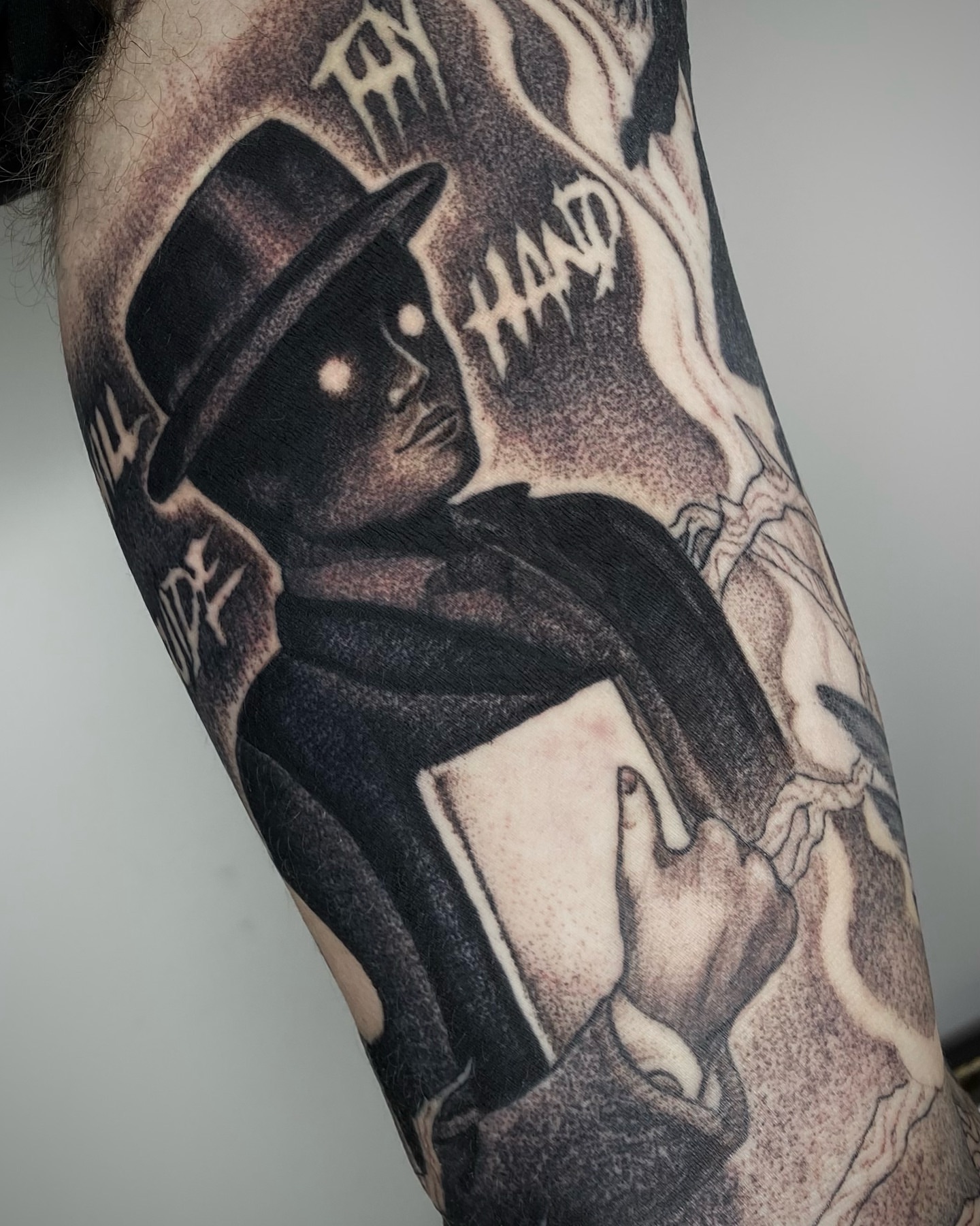 Tattoo by @meluusiine — black_and_grey, realism