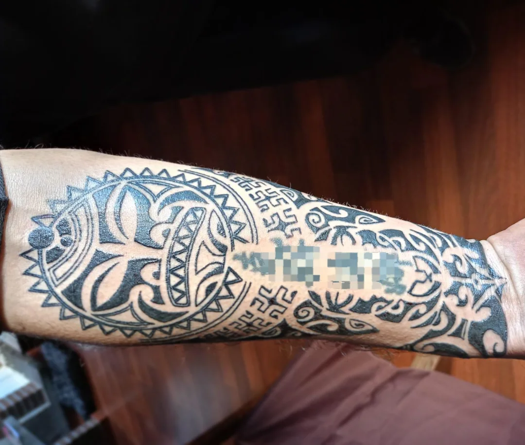 Tattoo by @red.ink_tattoo_pirineos — tribal
