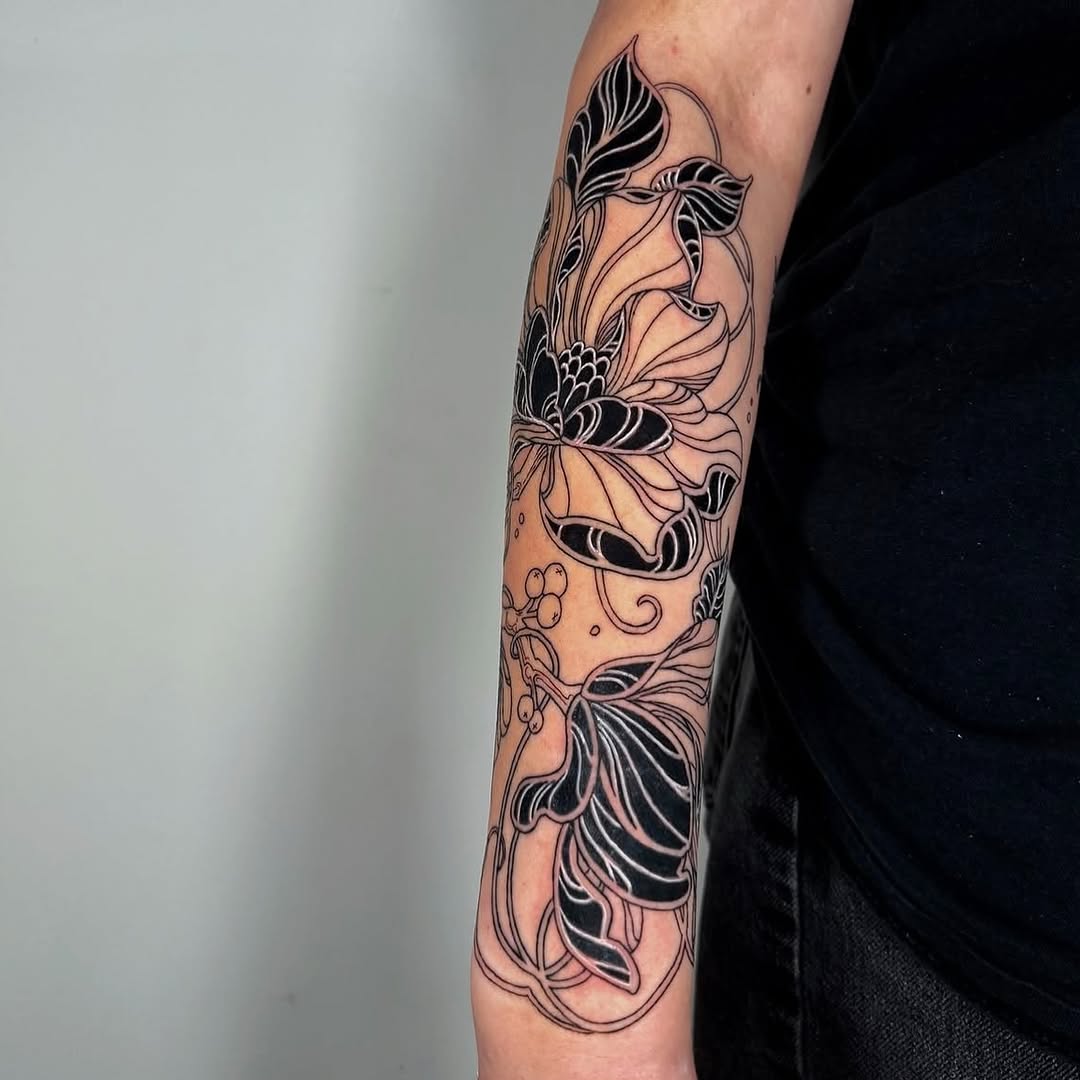 Tattoo by @sabrinawu_tattoo โ blackwork, ornamental