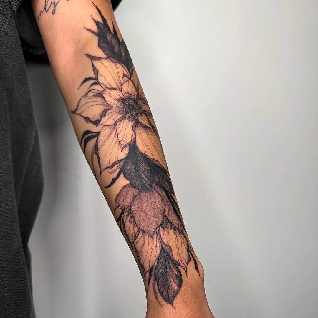 Tattoo by @sabrinawu_tattoo โ fine_line, black_and_grey