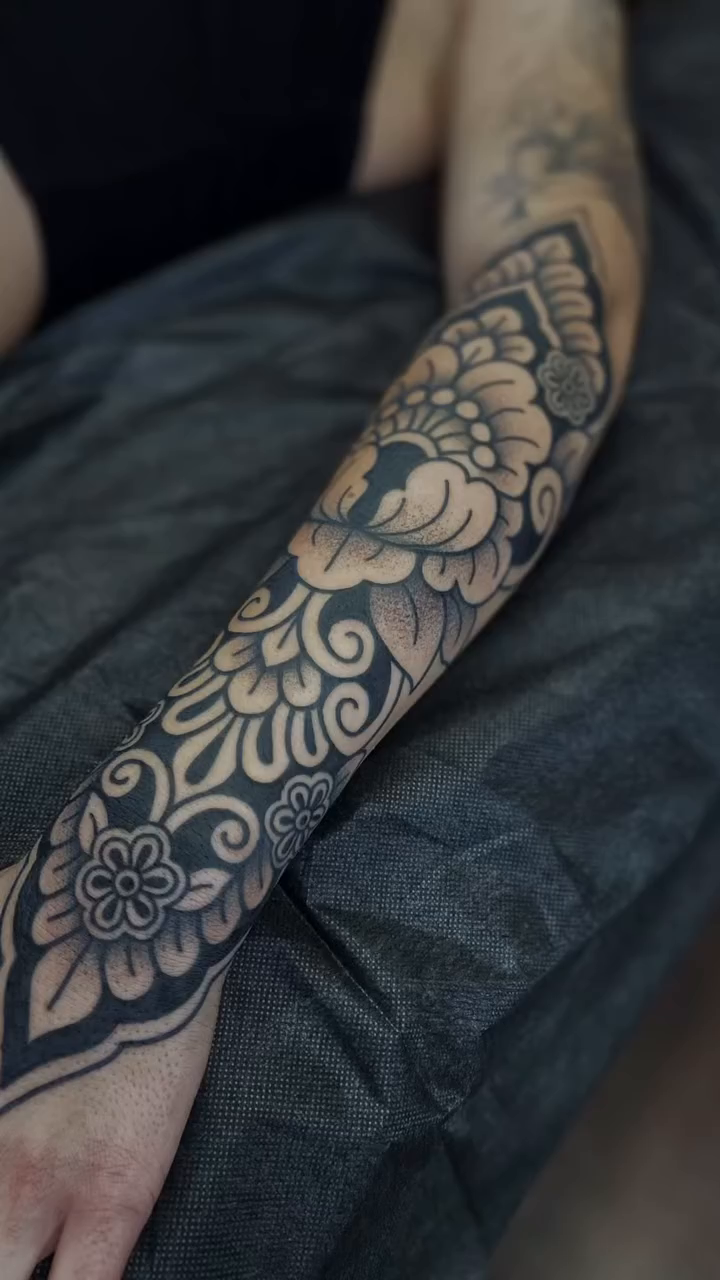 Tattoo by @veronicamussertattoo — geometric, ornamental