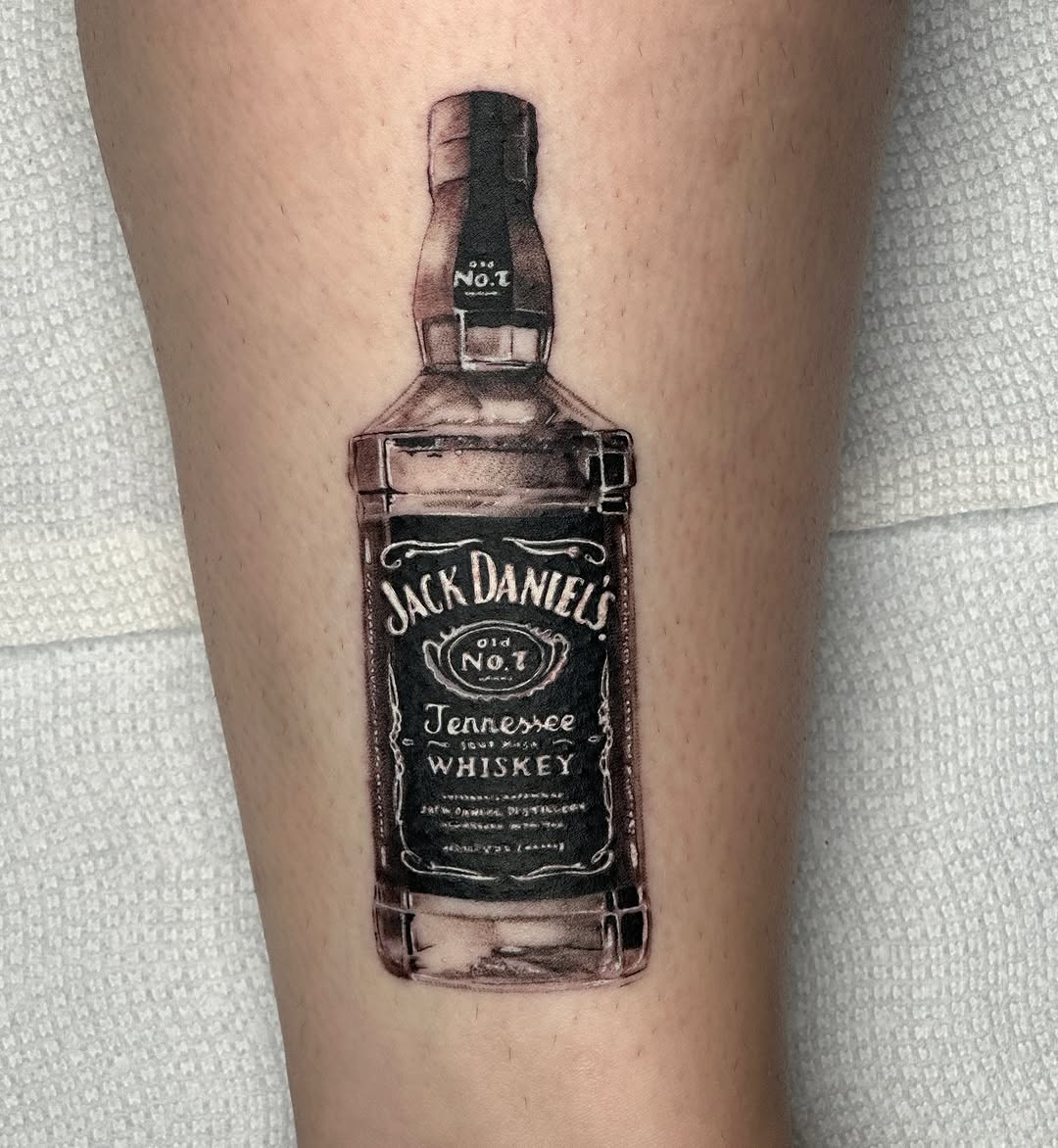 Tattoo by @nicolettemadlyne — realism, black_and_grey
