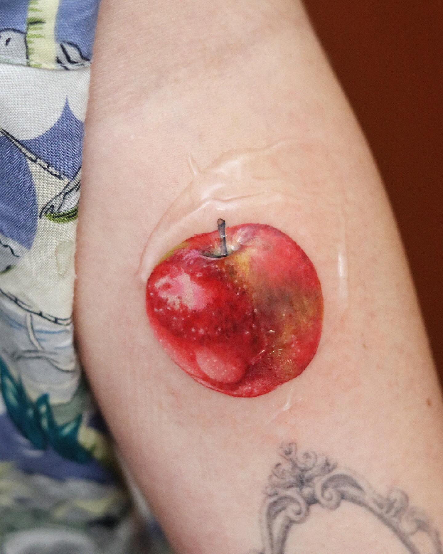 Tattoo by @nara_tattooer β realism