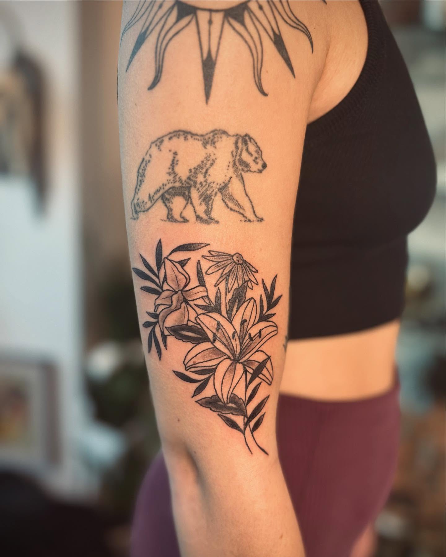 Tattoo by @astrearomerotattoos — black_and_grey