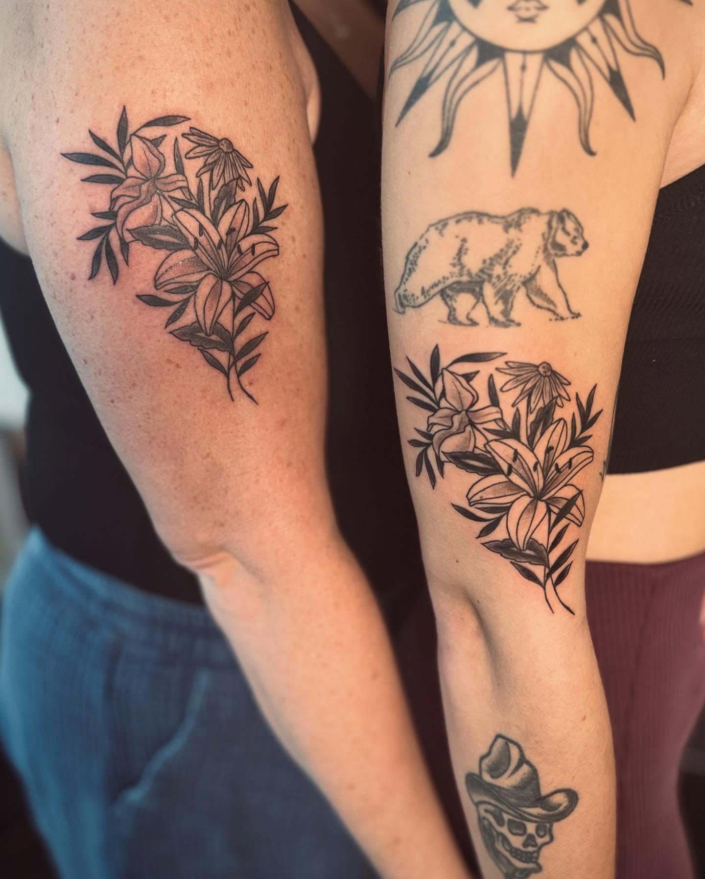 Tattoo by @astrearomerotattoos — black_and_grey