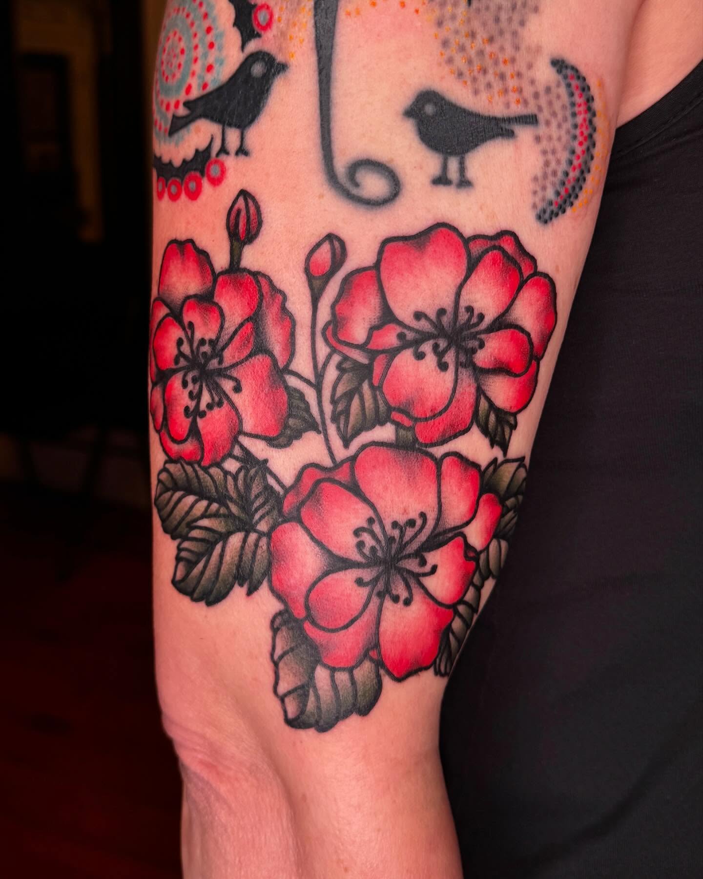Tattoo by @megnefcytattoo — american_traditional