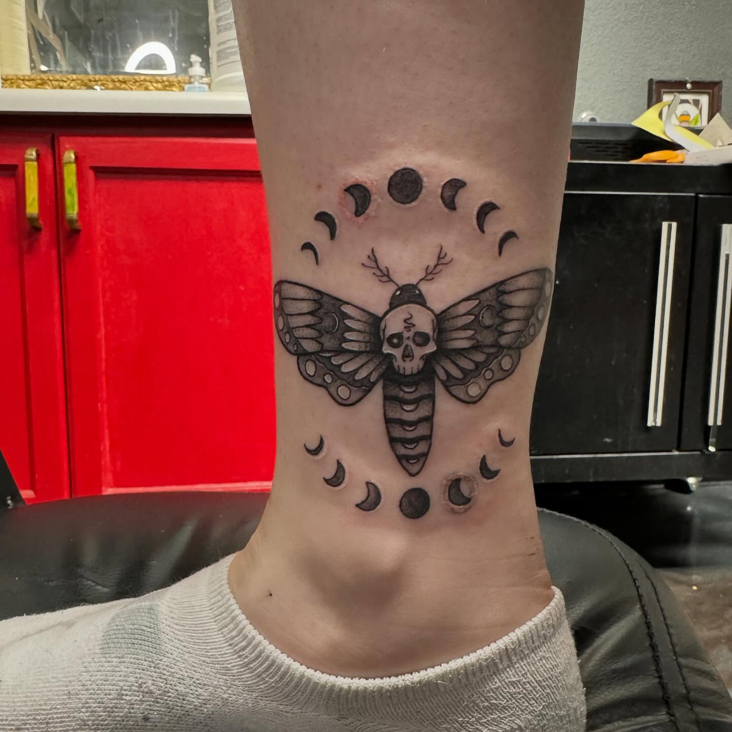 Tattoo by @kylehtattoo — black_and_grey