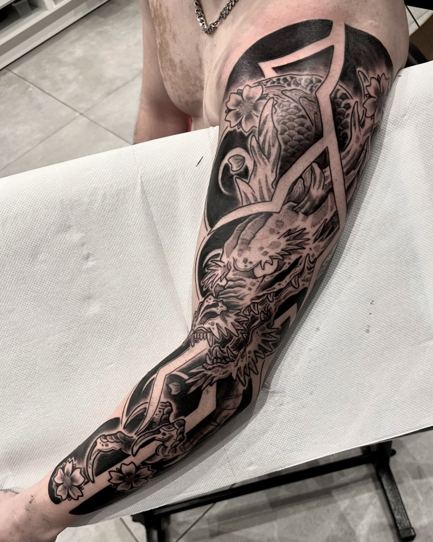 Tattoo by @tristvn_ttt — black_and_grey, japanese_irezumi