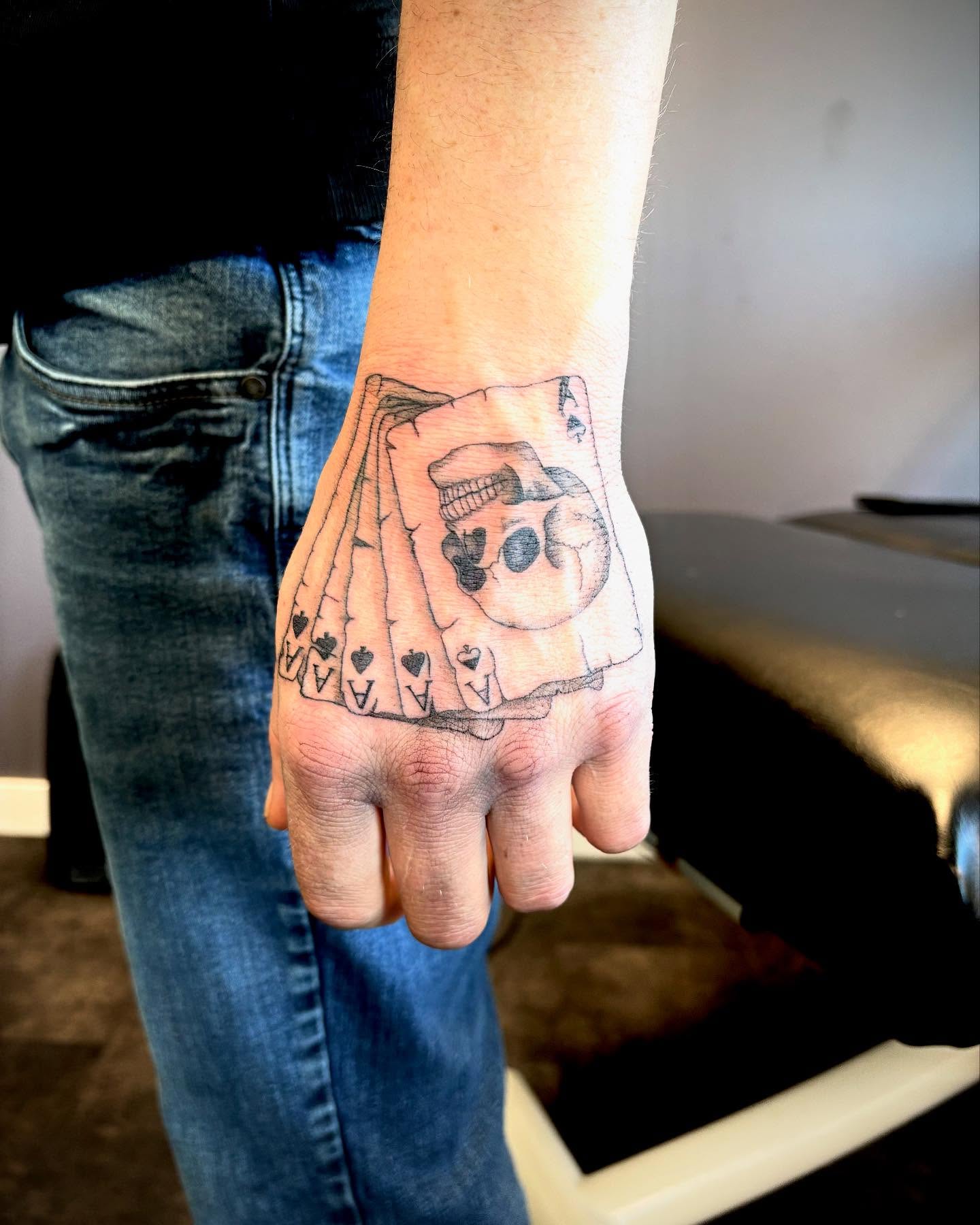 Tattoo by @persephoneink_ — black_and_grey