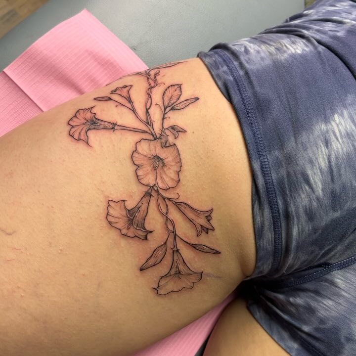 Tattoo by @piscesiscariot11 โ black_and_grey