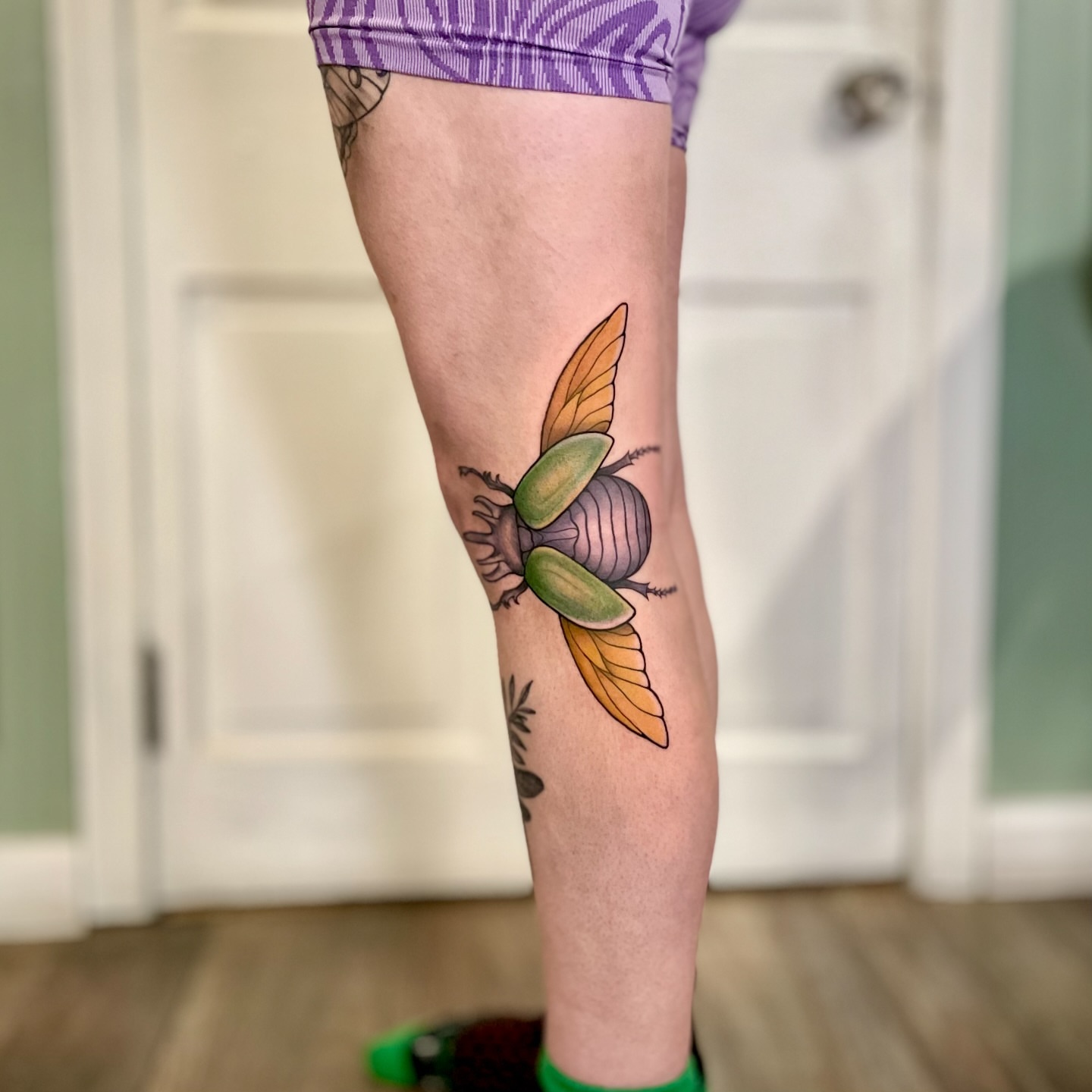 Beetle realism tattoo on the leg by Liv
