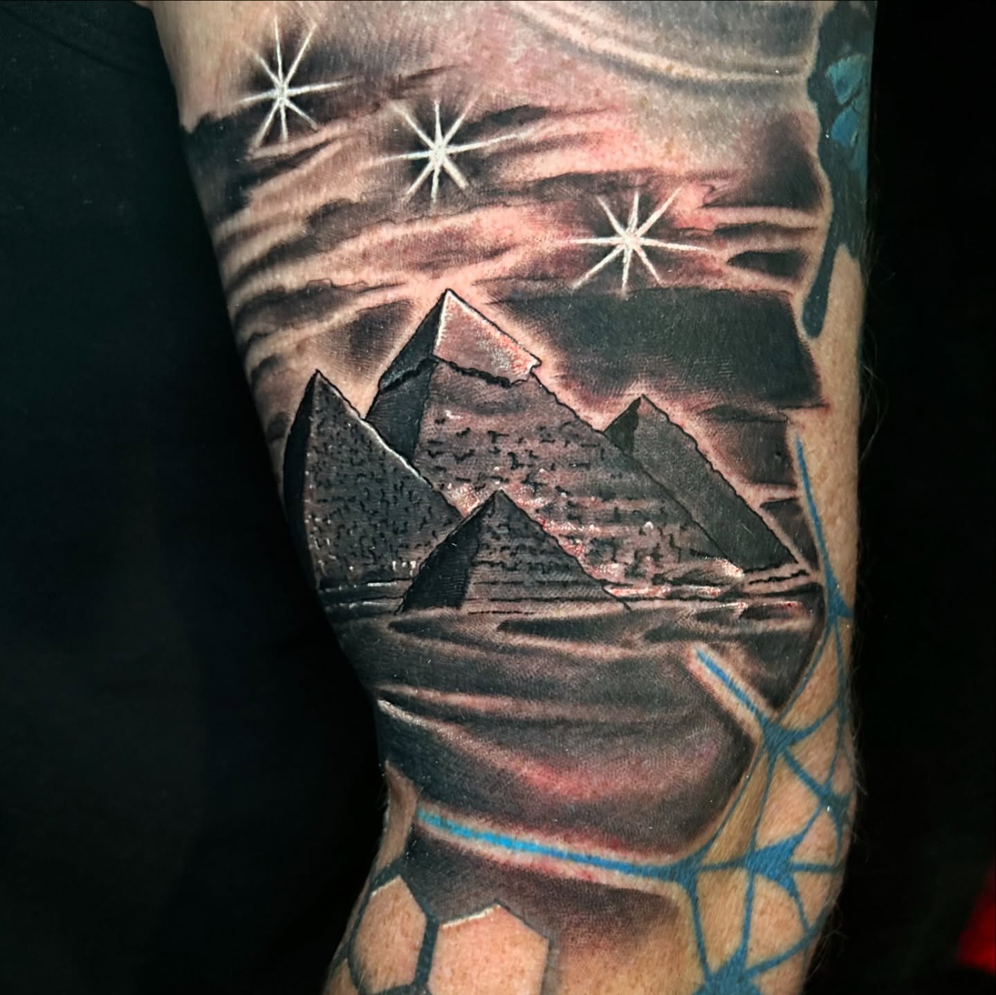 Tattoo by @danbostic_sdt — realism, geometric