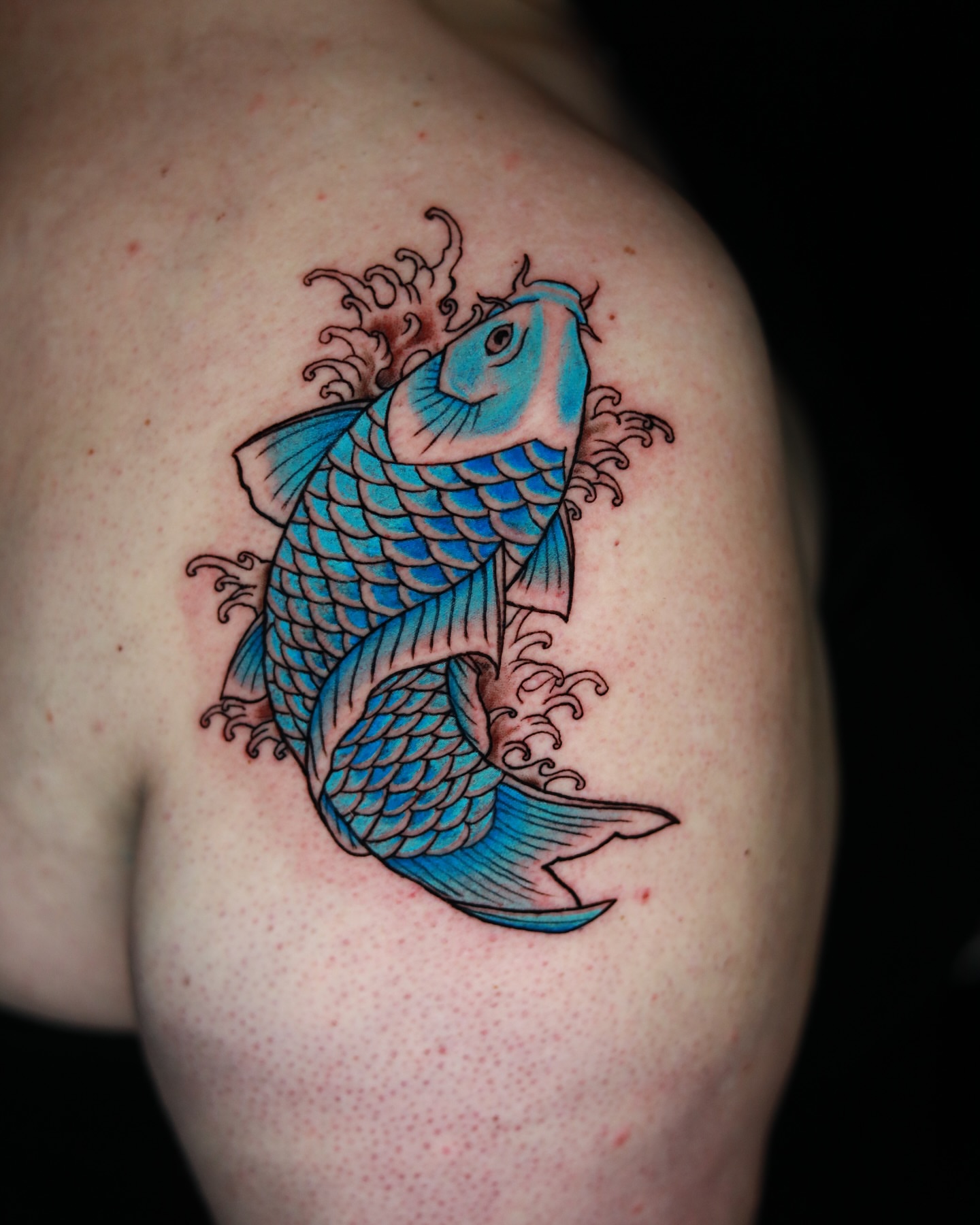 Koi fish japanese irezumi tattoo on the shoulder by memo