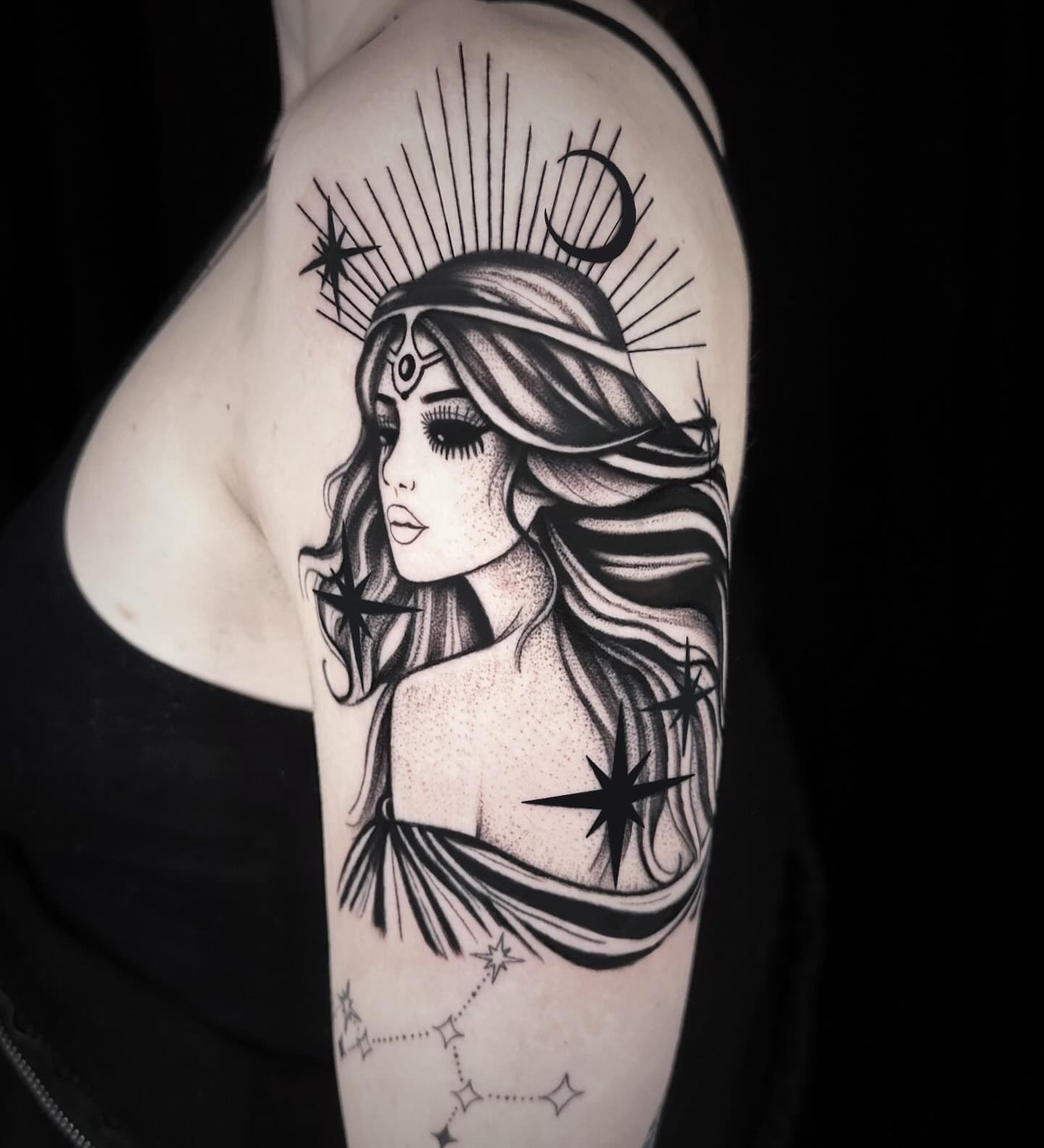 Woman with stars and crescent moon dotwork tattoo on the shoulder by 🕸 ᴠɪᴠɪᴀɴ ʟᴏʀᴇ 🕸, Nashville, Tennessee