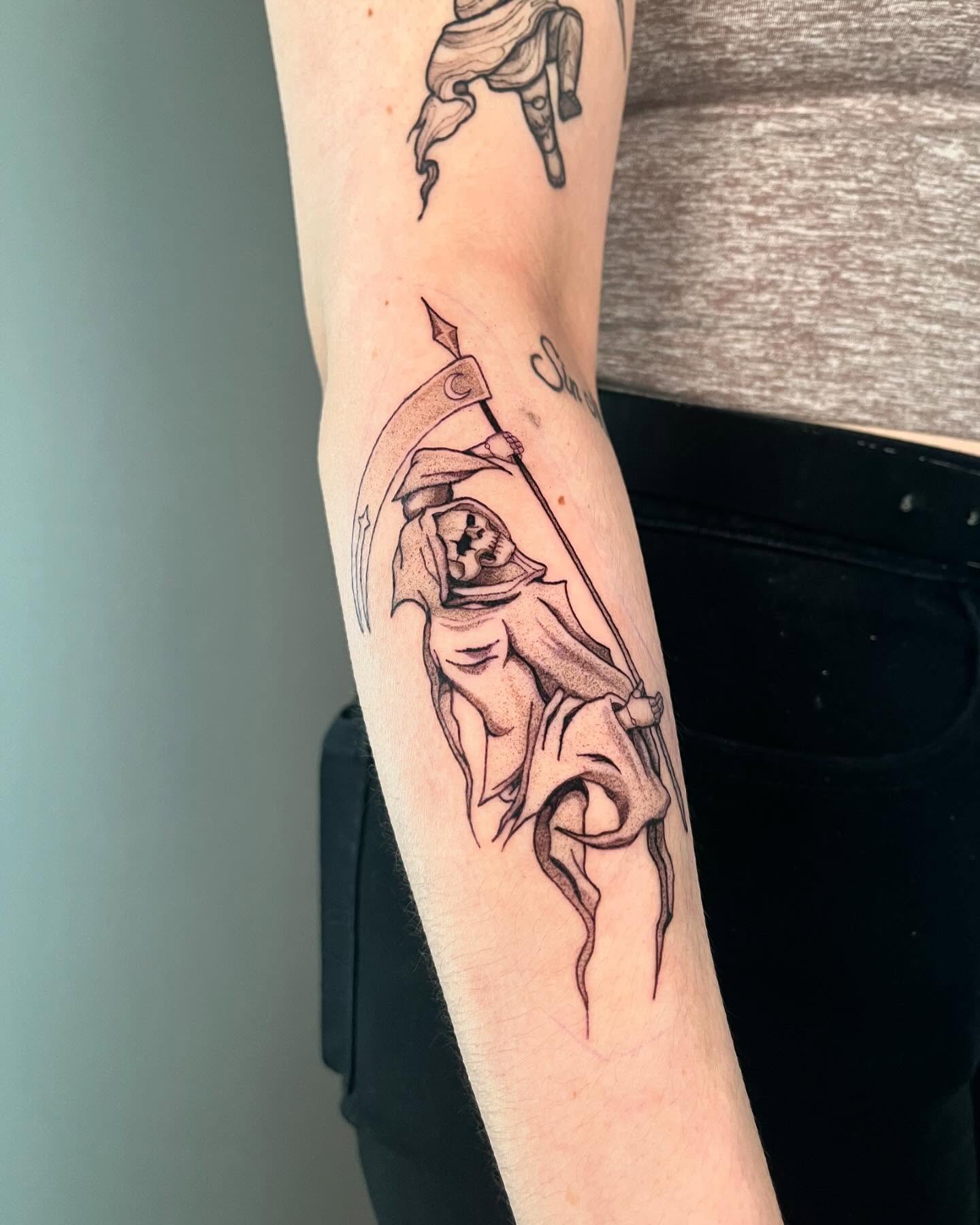 Tattoo by @jiinkytattoos — black_and_grey