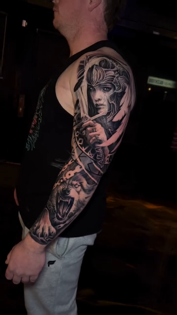Full sleeve tattoo realism tattoo by Nick Stratt