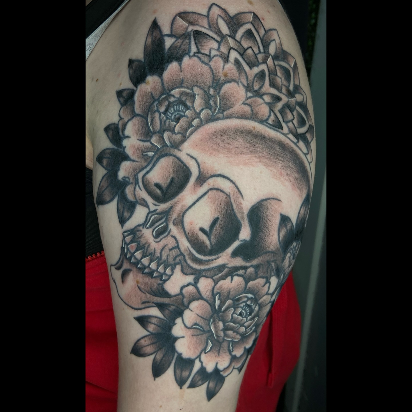 Tattoo by @figucciart — black_and_grey, realism