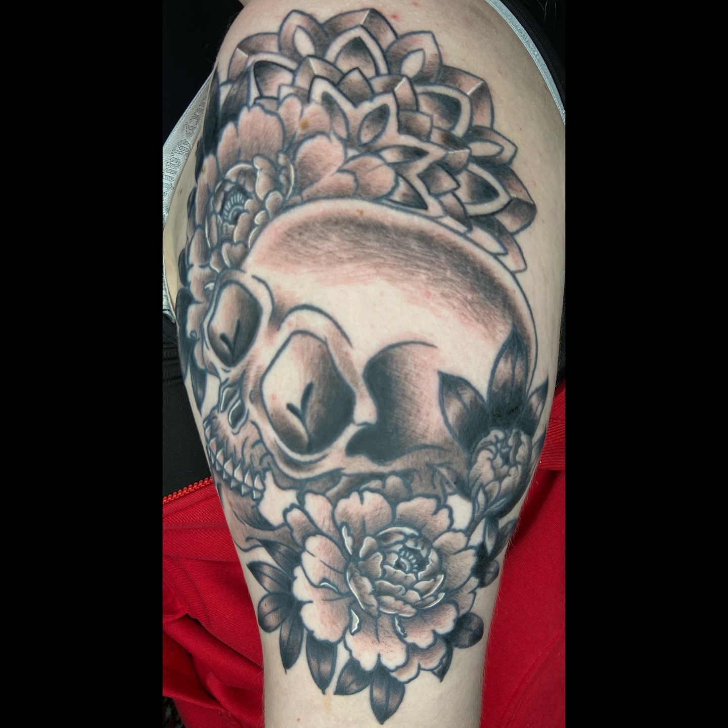 Tattoo by @figucciart — black_and_grey, realism